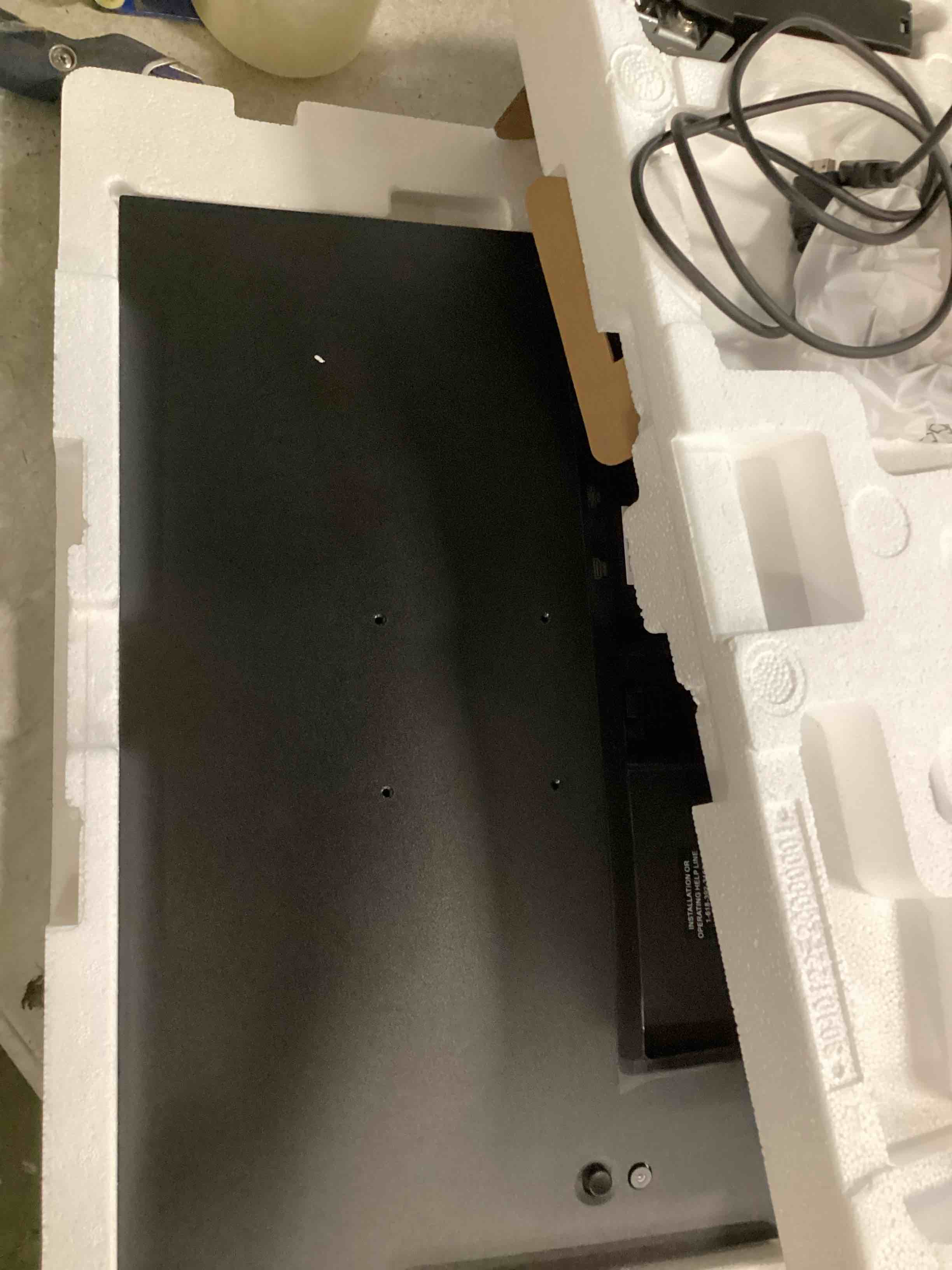 https://s3.amazonaws.com/lotting-images-prod/bidfta/PPE3477429_1749837186389.jpeg