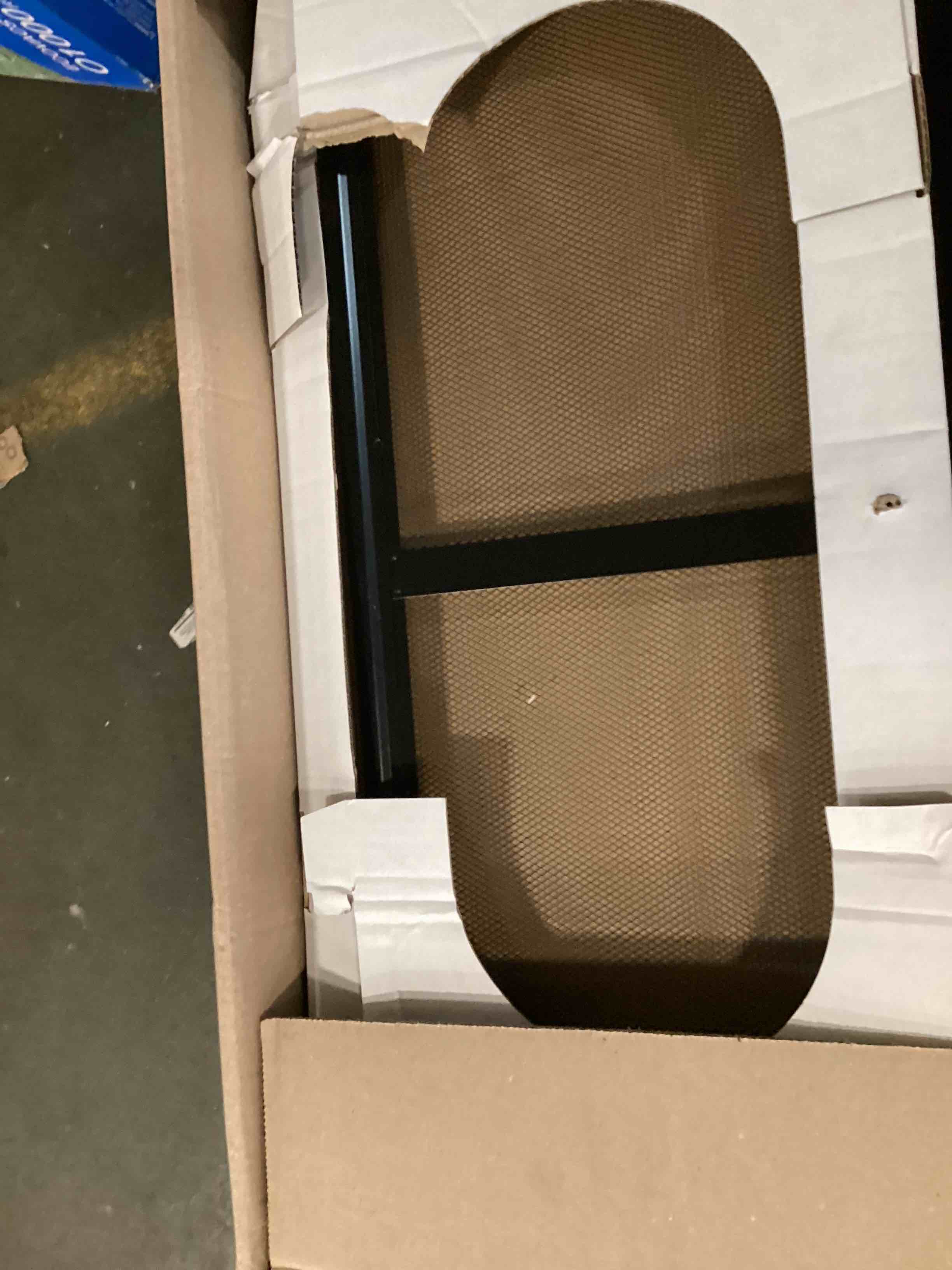 https://s3.amazonaws.com/lotting-images-prod/bidfta/PPE3477437_1749838007682.jpeg
