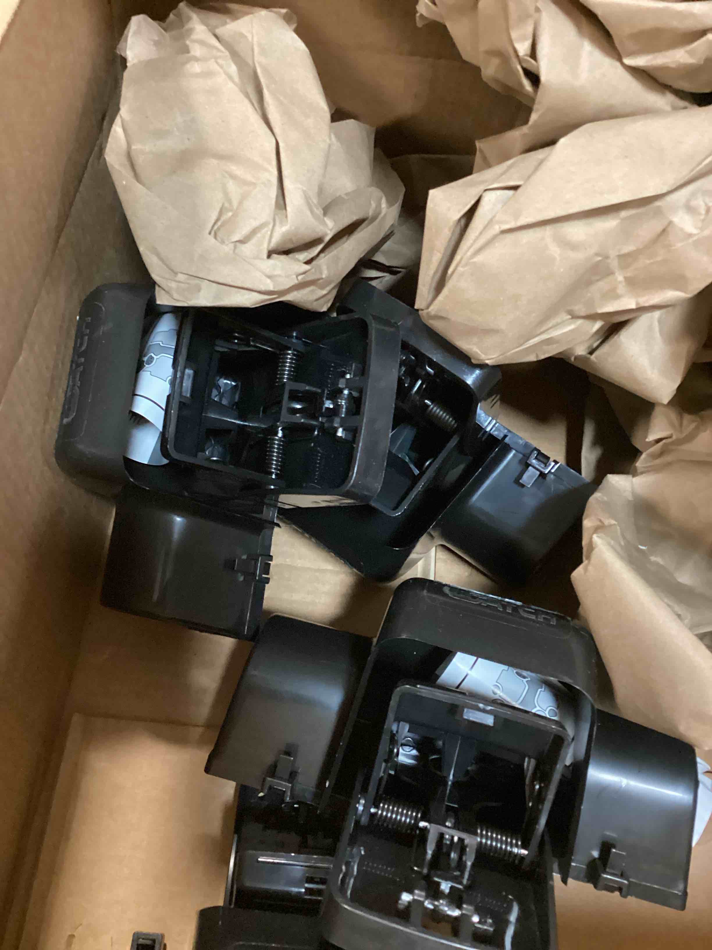 https://s3.amazonaws.com/lotting-images-prod/bidfta/PPE3477662_1749914115809.jpeg