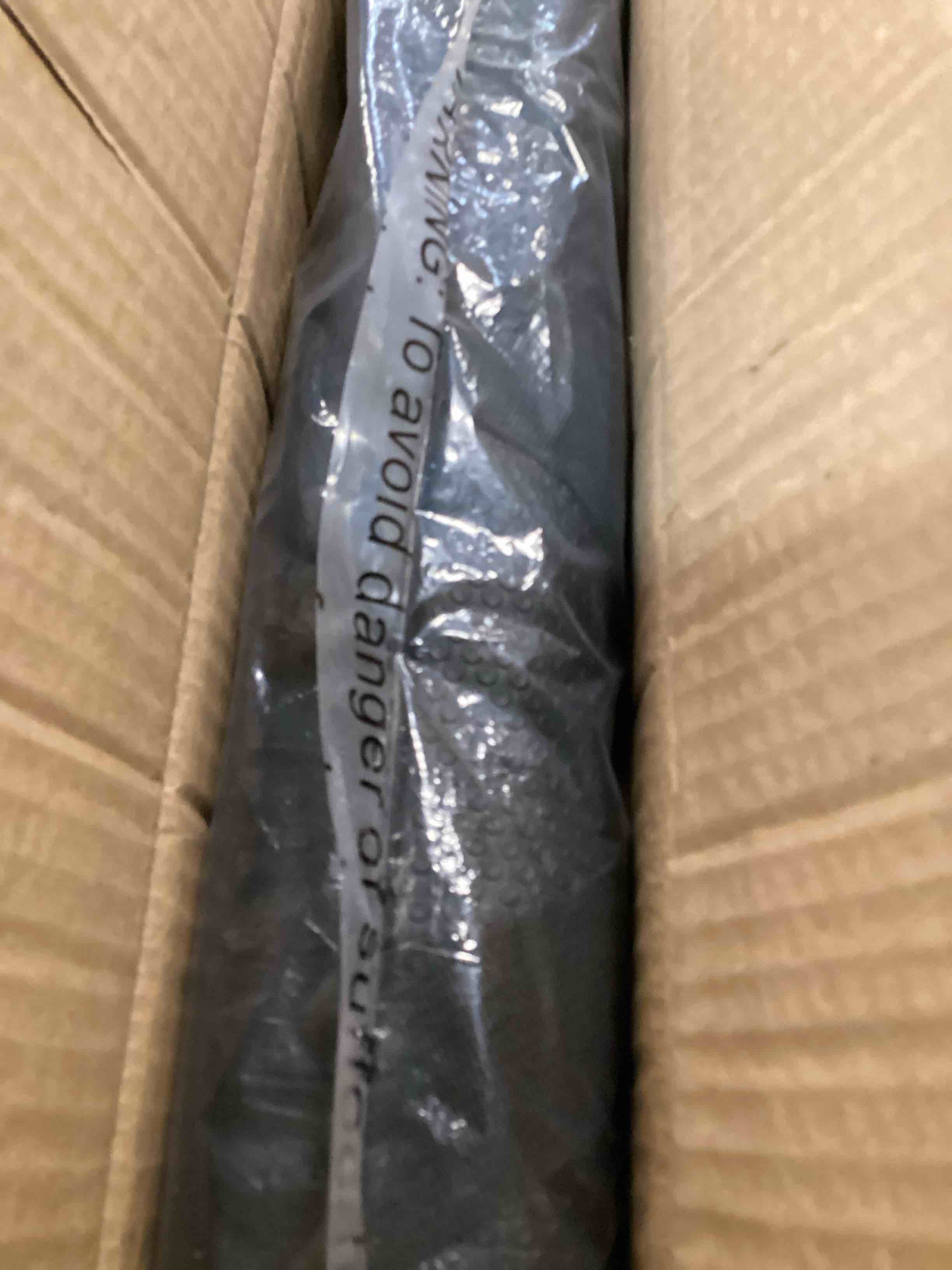 https://s3.amazonaws.com/lotting-images-prod/bidfta/PPE3477694_1749919446787.jpeg