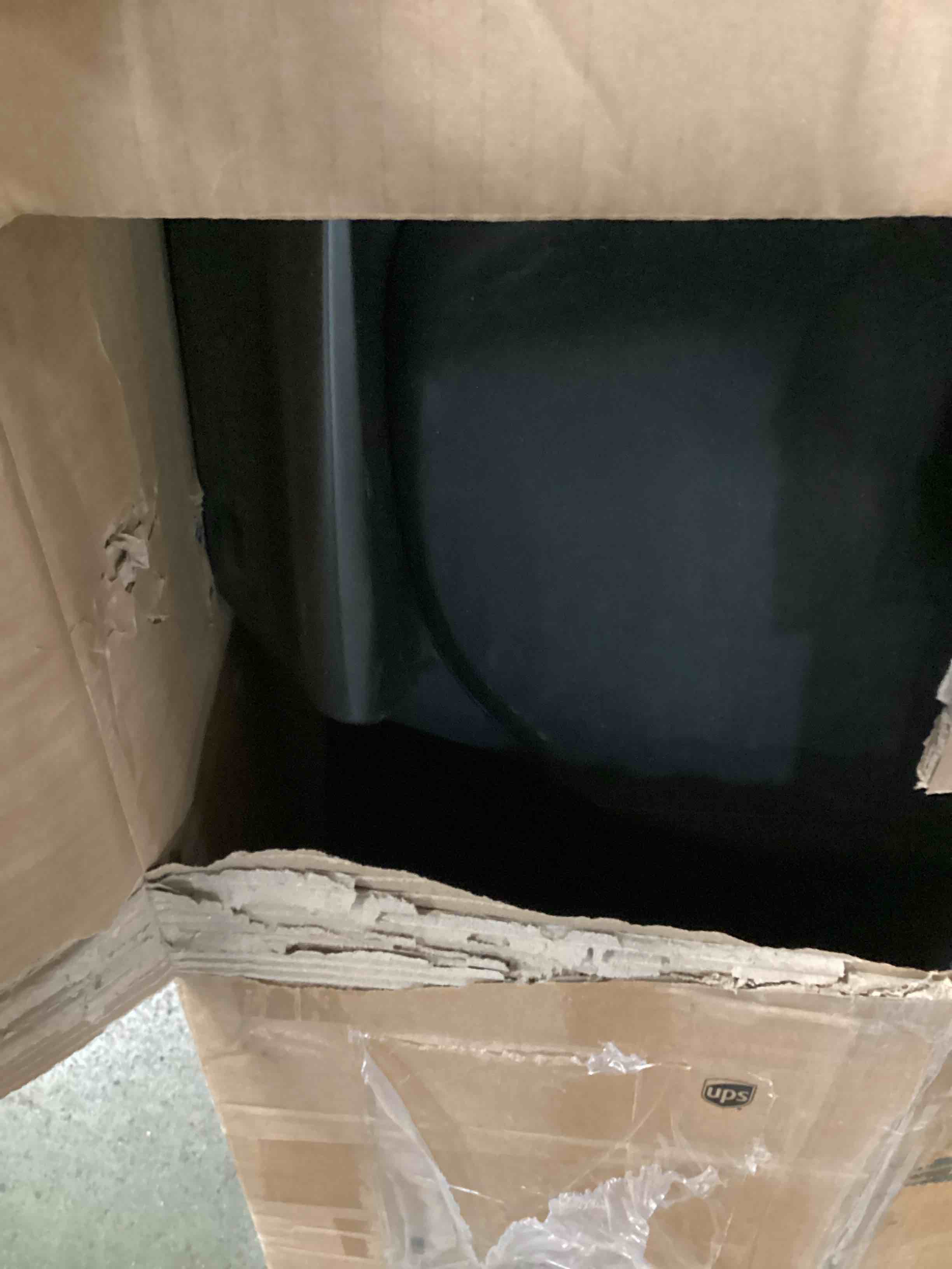 https://s3.amazonaws.com/lotting-images-prod/bidfta/PPE3477791_1750079048820.jpeg
