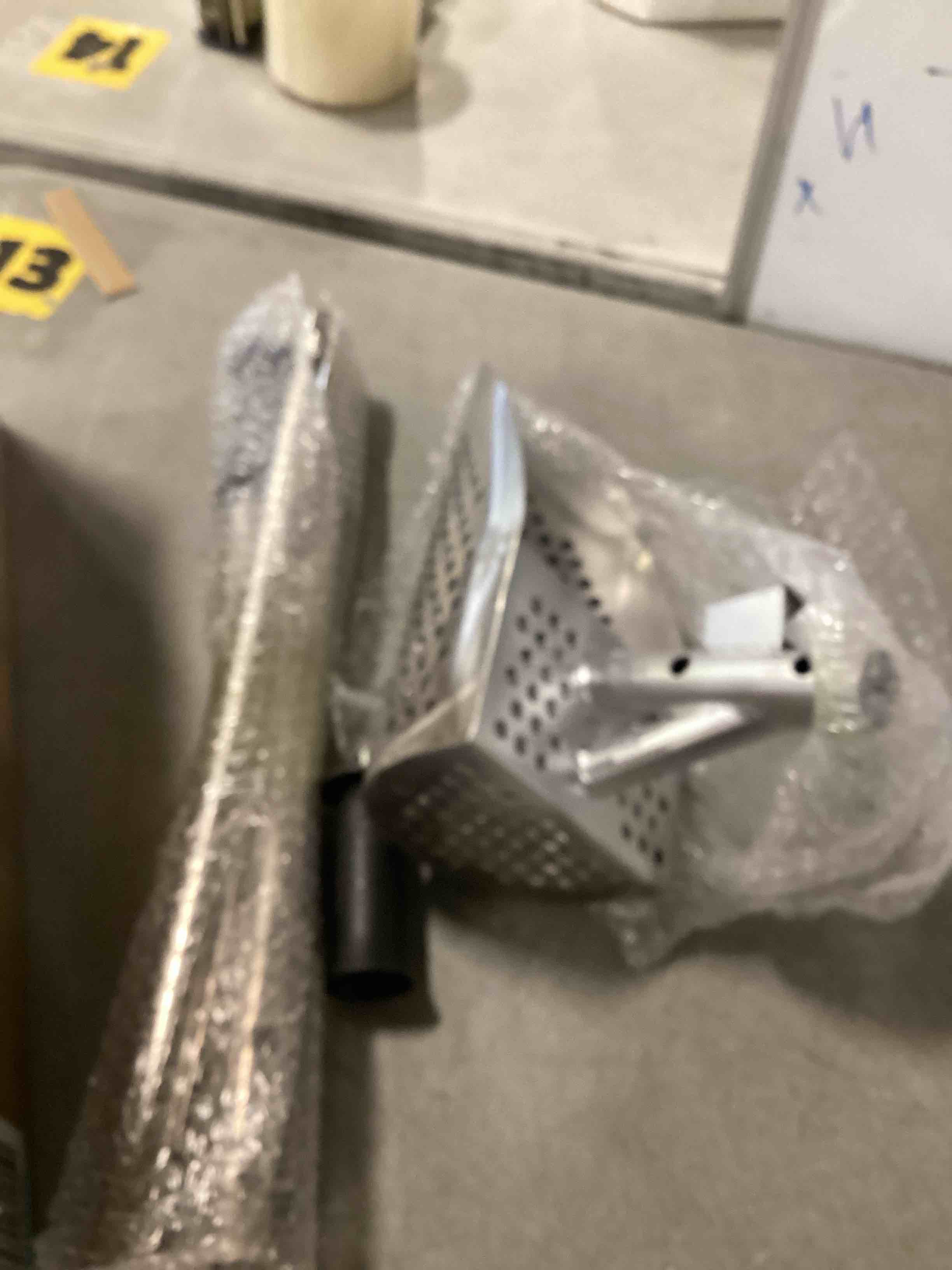 https://s3.amazonaws.com/lotting-images-prod/bidfta/PPE3477866_1750089075231.jpeg