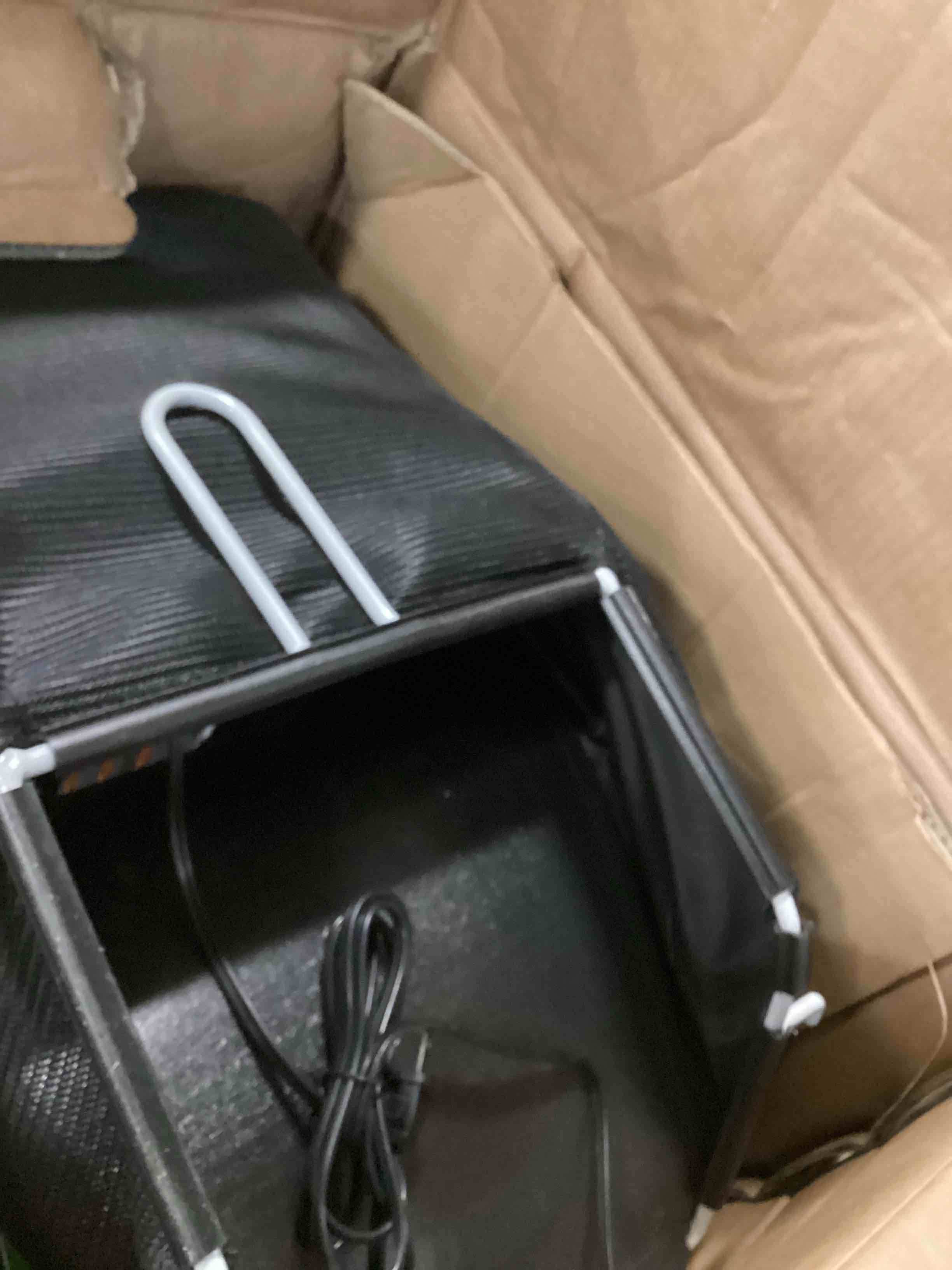 https://s3.amazonaws.com/lotting-images-prod/bidfta/PPE3477932_1750098858004.jpeg
