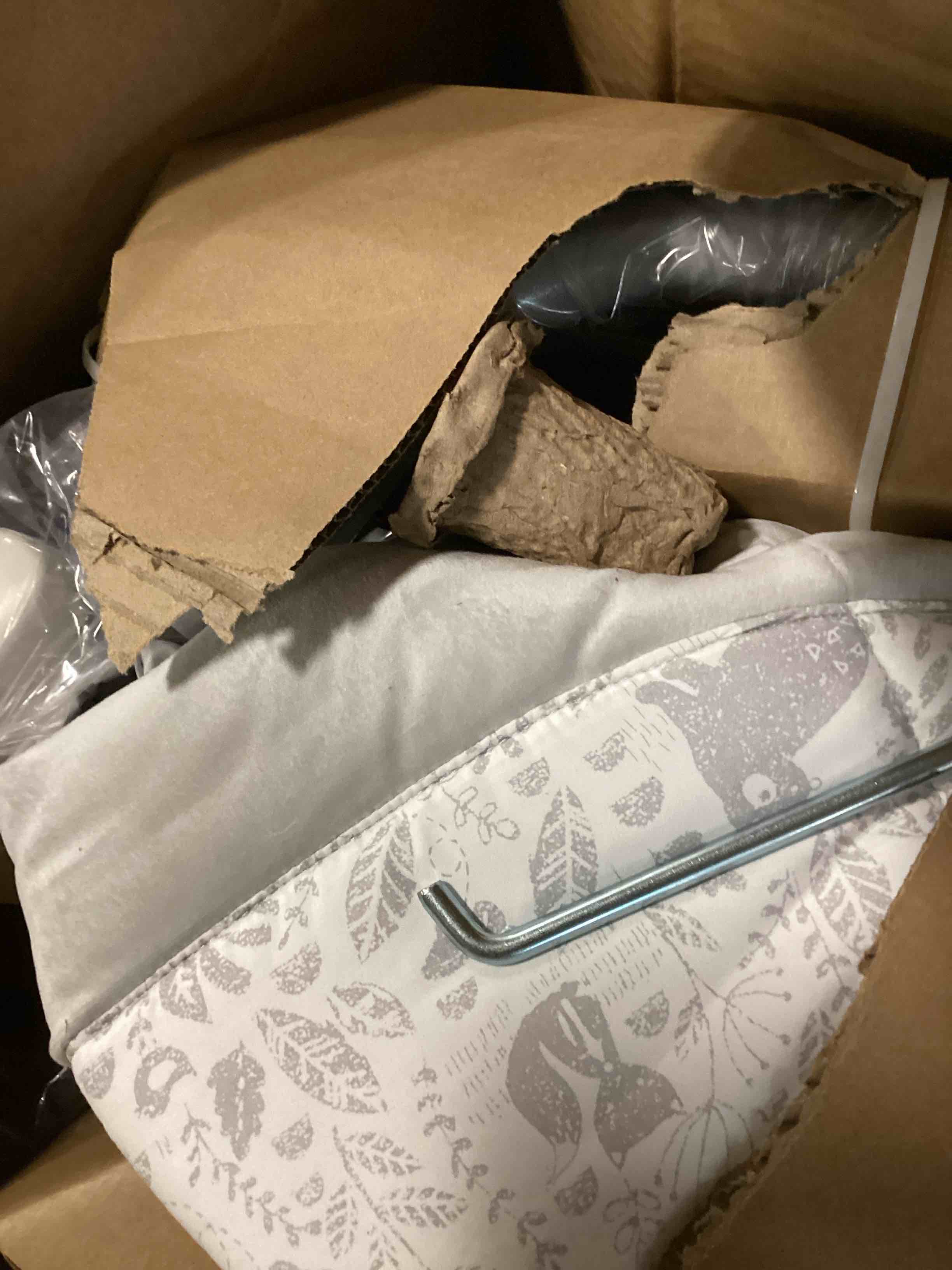 https://s3.amazonaws.com/lotting-images-prod/bidfta/PPE3477992_1750163108612.jpeg