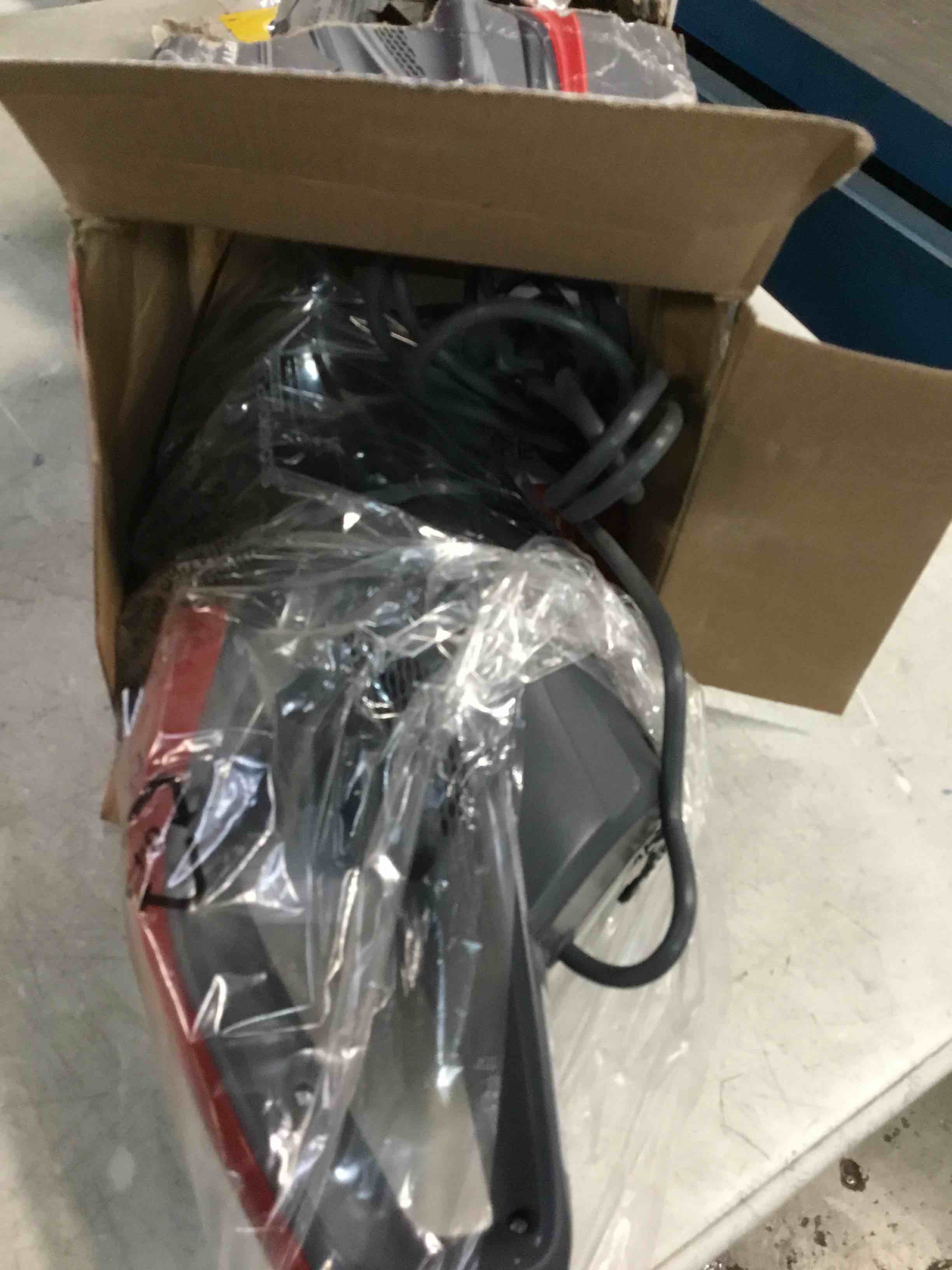 https://s3.amazonaws.com/lotting-images-prod/bidfta/PPE3481029_1746709071725.jpeg