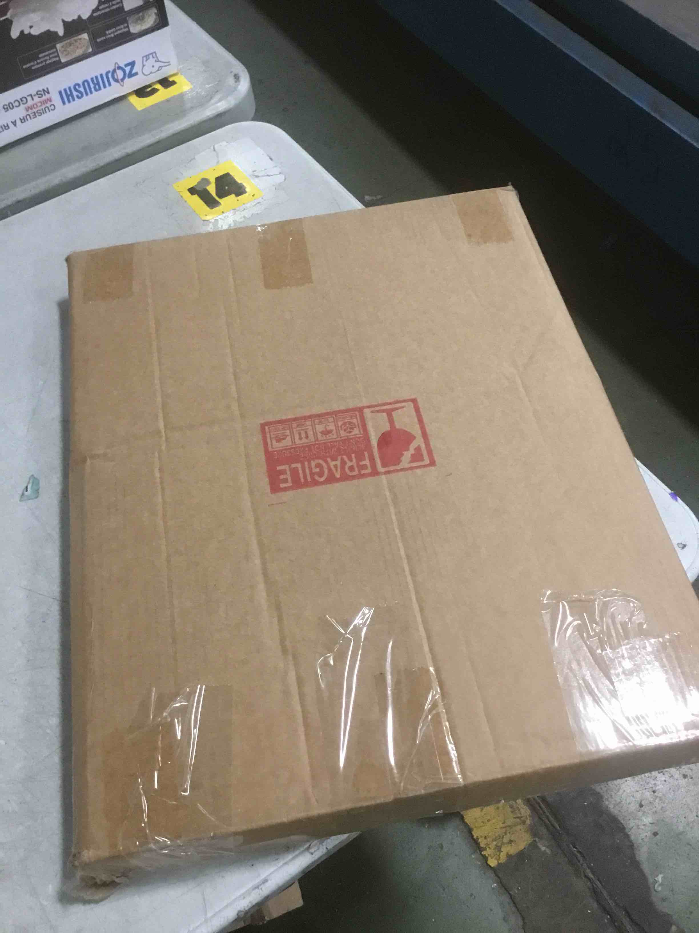 https://s3.amazonaws.com/lotting-images-prod/bidfta/PPE3484511_1747411542961.jpeg