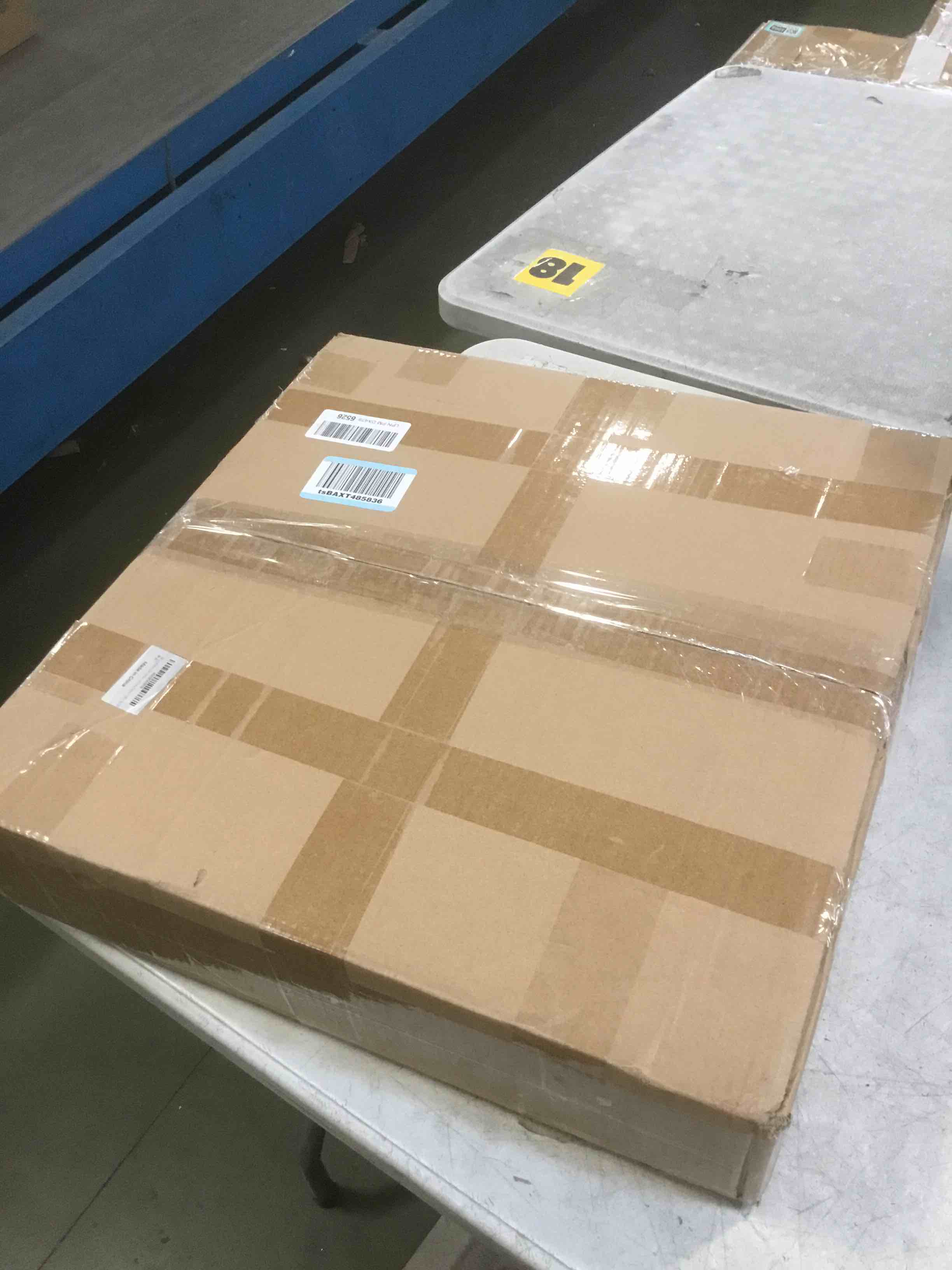 https://s3.amazonaws.com/lotting-images-prod/bidfta/PPE3485225_1747853438856.jpeg