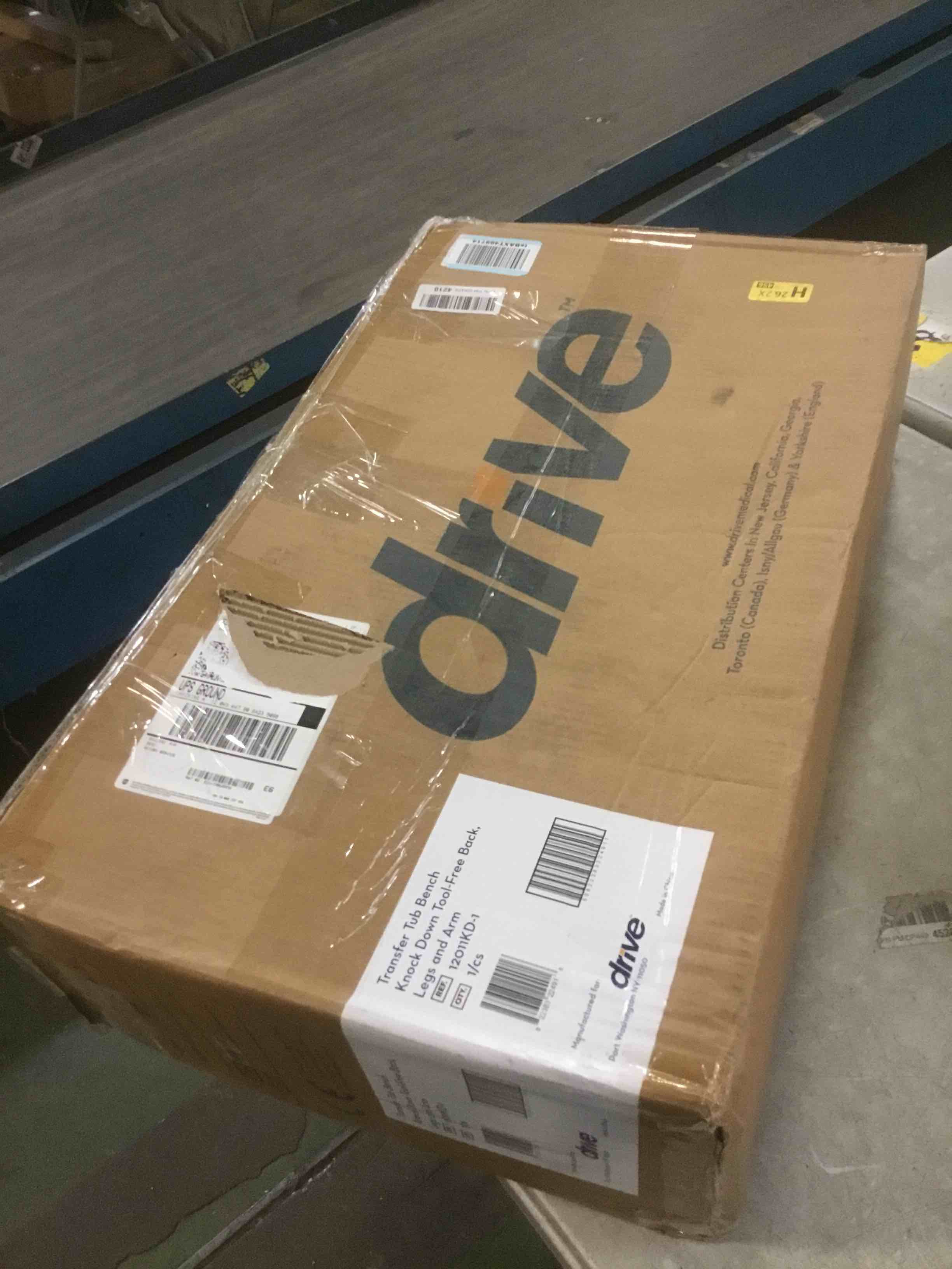 https://s3.amazonaws.com/lotting-images-prod/bidfta/PPE3485437_1748356192199.jpeg