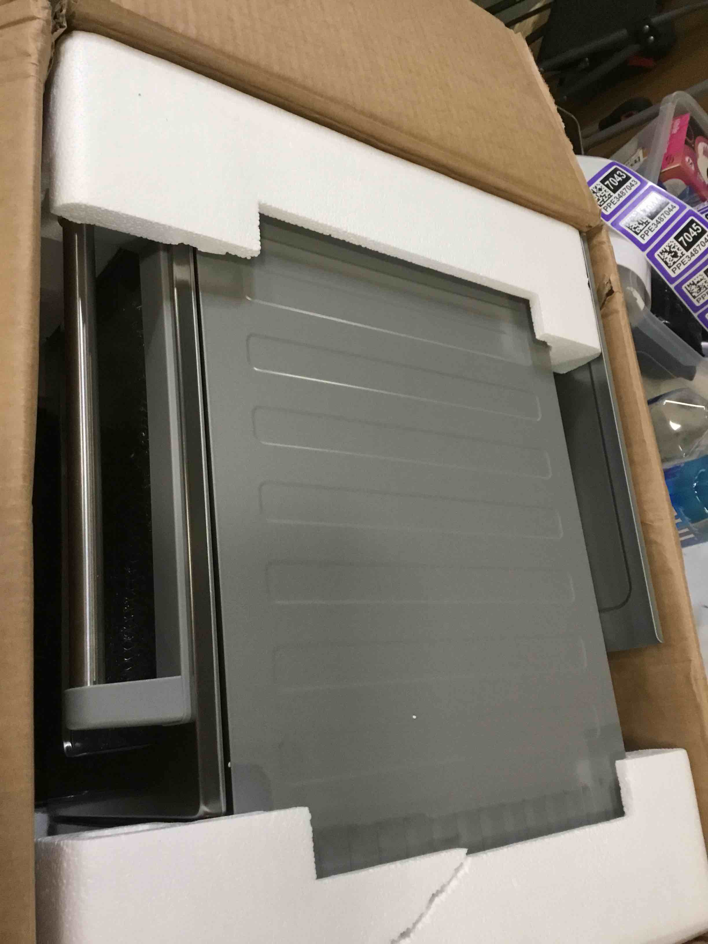 https://s3.amazonaws.com/lotting-images-prod/bidfta/PPE3487042_1746459730562.jpeg