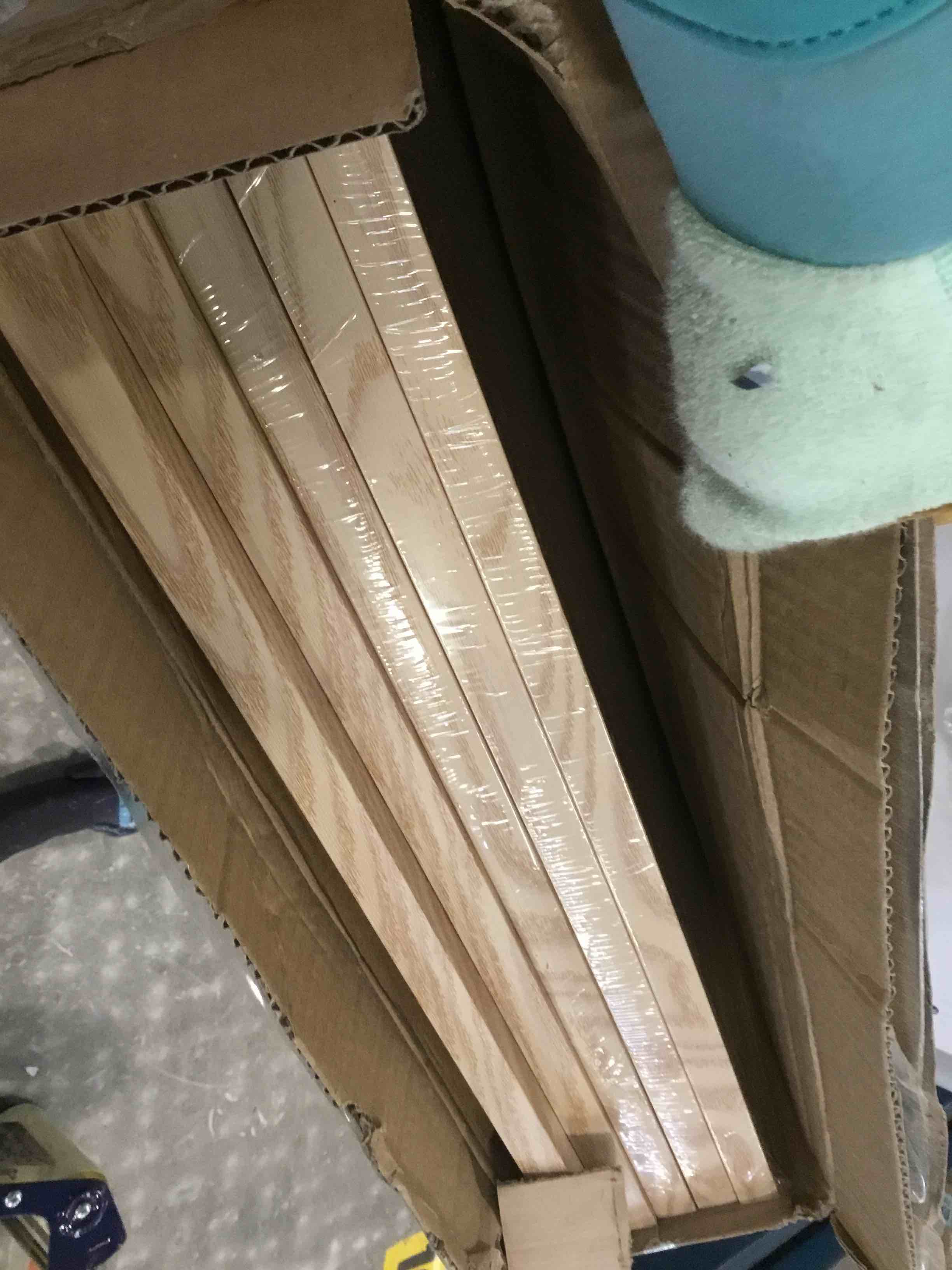 https://s3.amazonaws.com/lotting-images-prod/bidfta/PPE3487103_1746468183353.jpeg