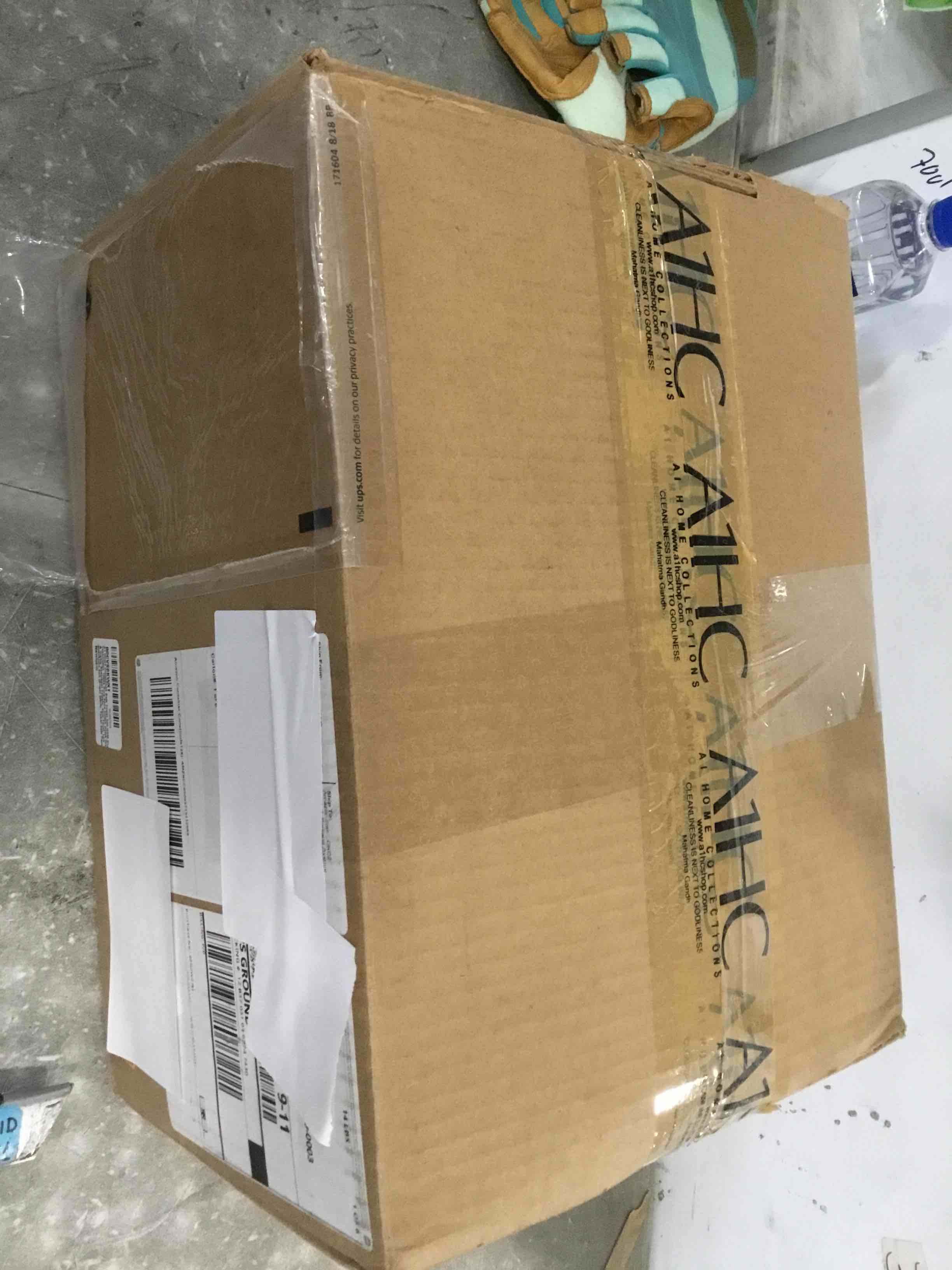 https://s3.amazonaws.com/lotting-images-prod/bidfta/PPE3487140_1746473990875.jpeg