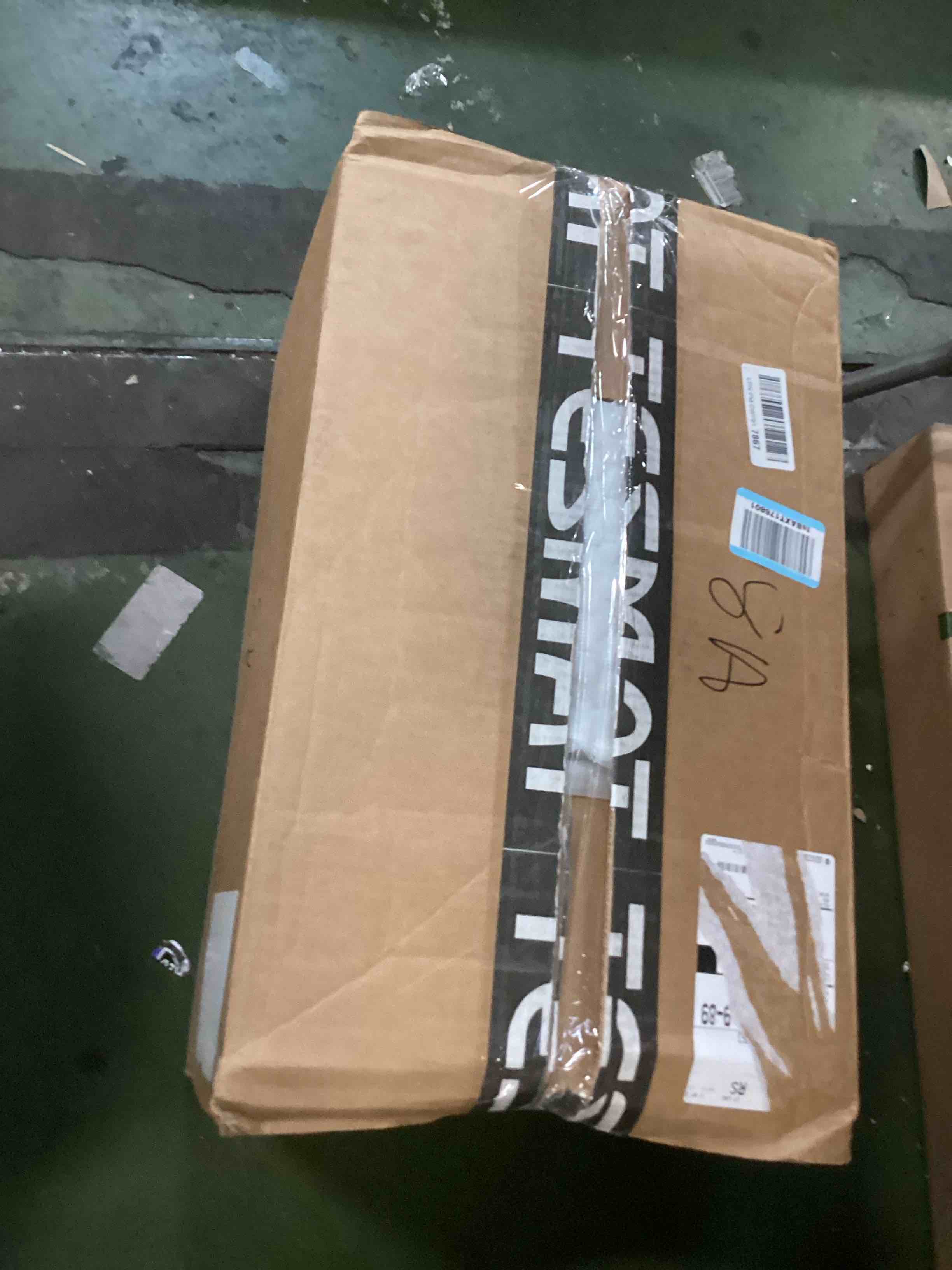 https://s3.amazonaws.com/lotting-images-prod/bidfta/PPE3487535_1747405837444.jpeg
