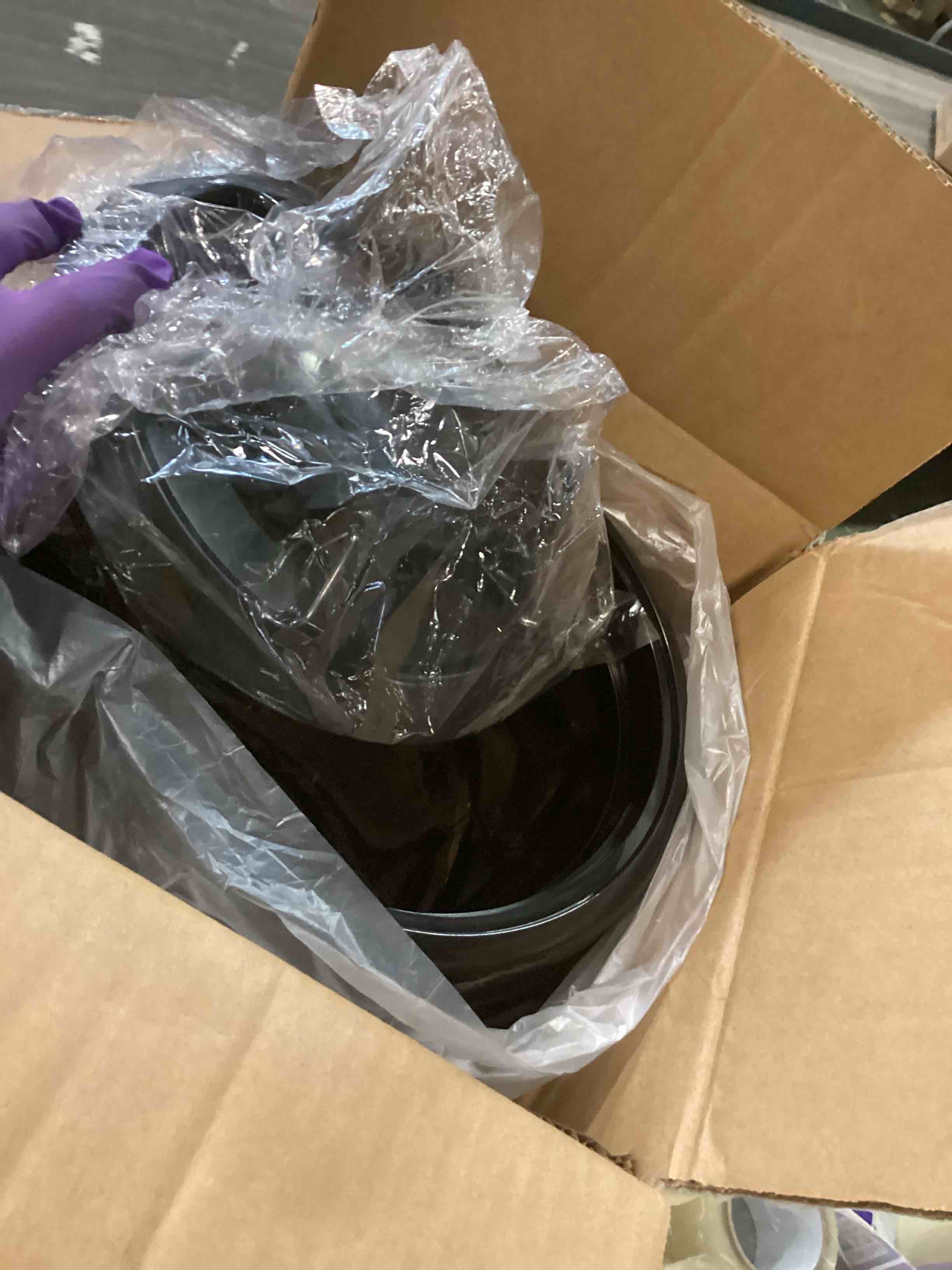 https://s3.amazonaws.com/lotting-images-prod/bidfta/PPE3487554_1747406162529.jpeg