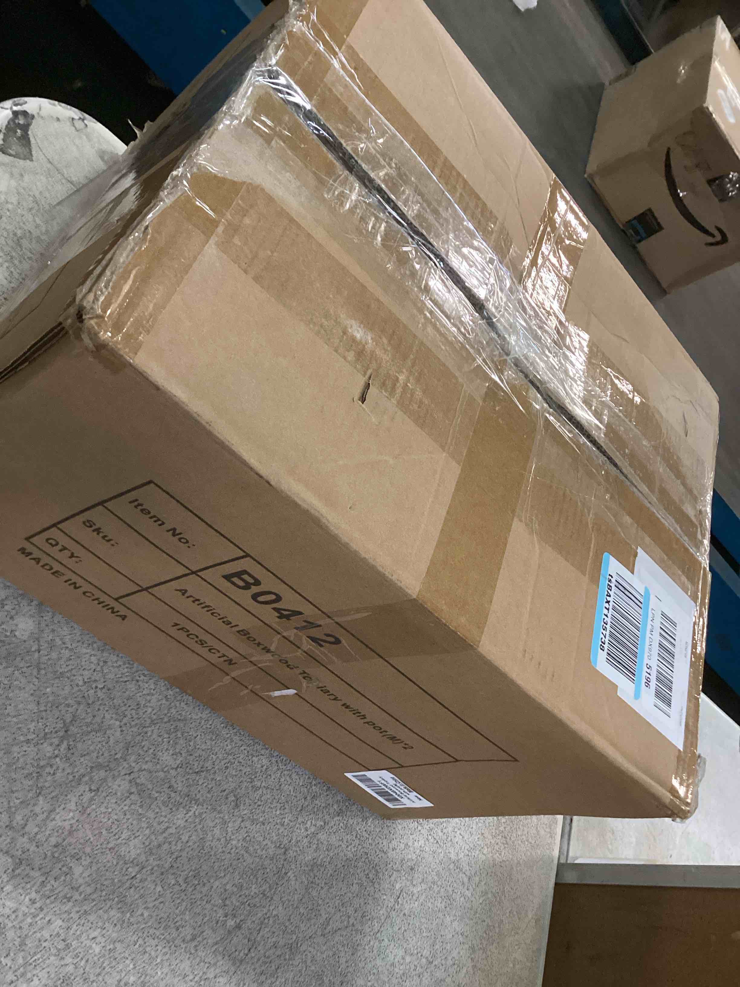 https://s3.amazonaws.com/lotting-images-prod/bidfta/PPE3488169_1747752936702.jpeg