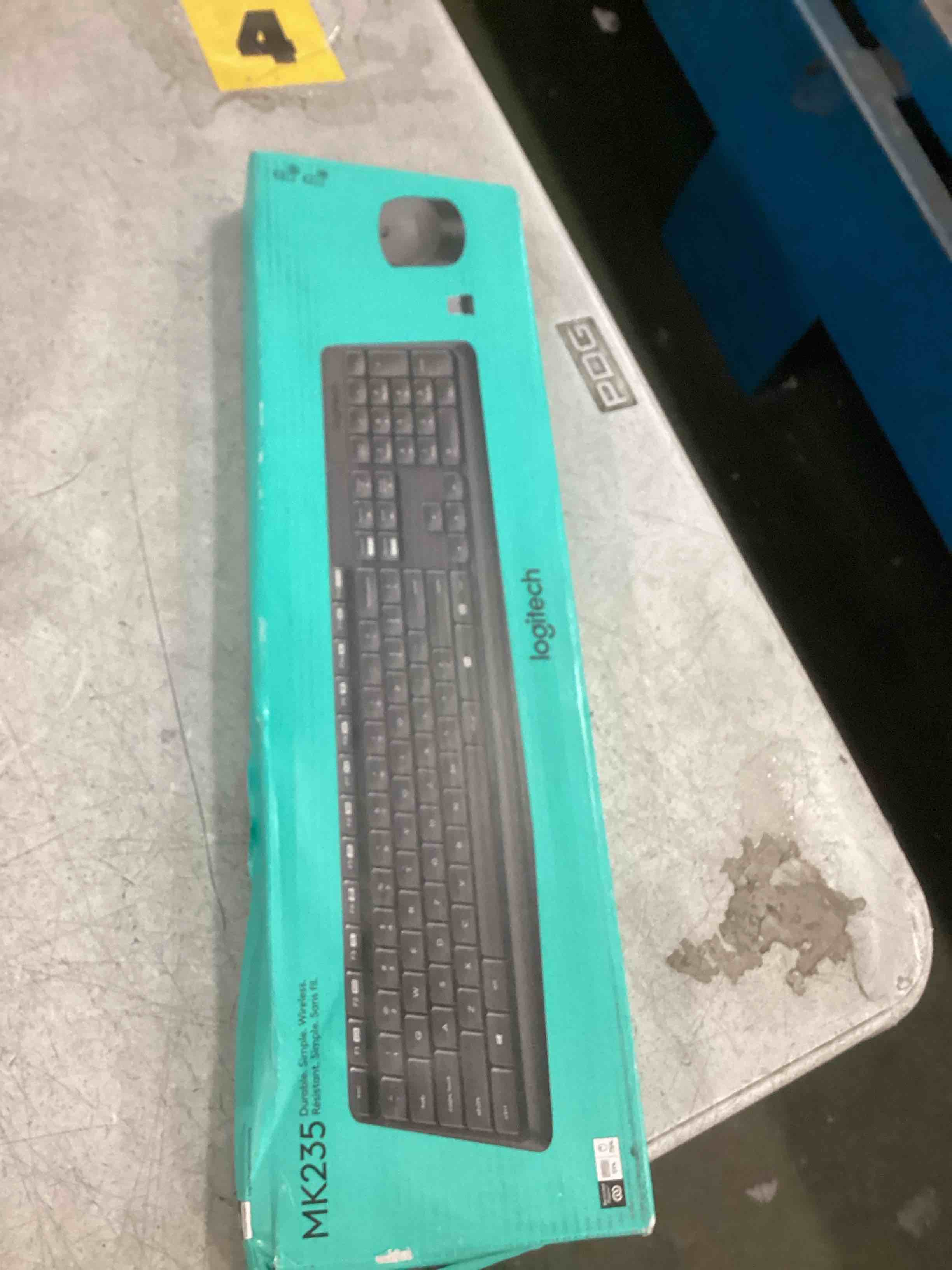 https://s3.amazonaws.com/lotting-images-prod/bidfta/PPE3488442_1747833210897.jpeg