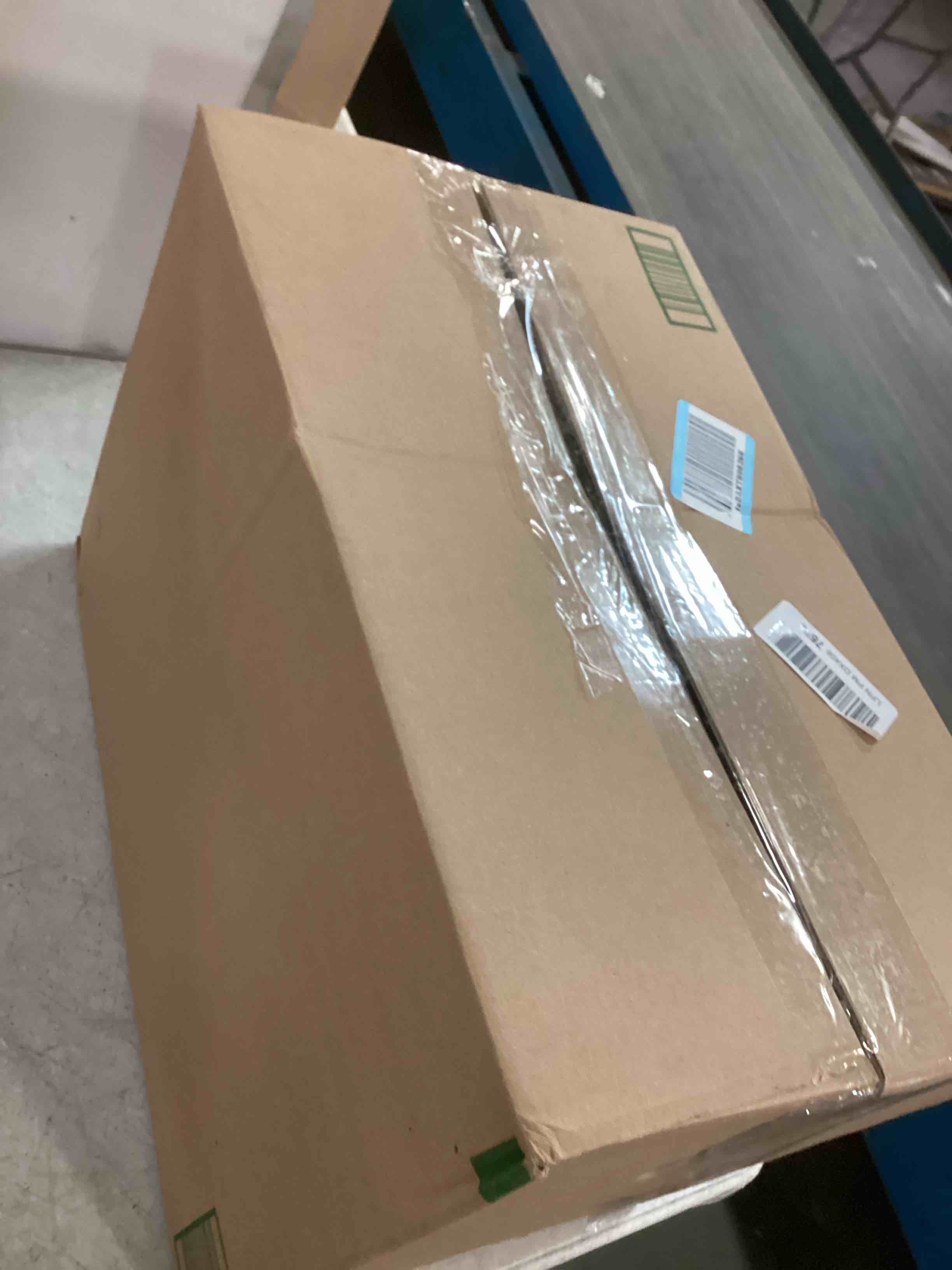 https://s3.amazonaws.com/lotting-images-prod/bidfta/PPE3488481_1747830328600.jpeg