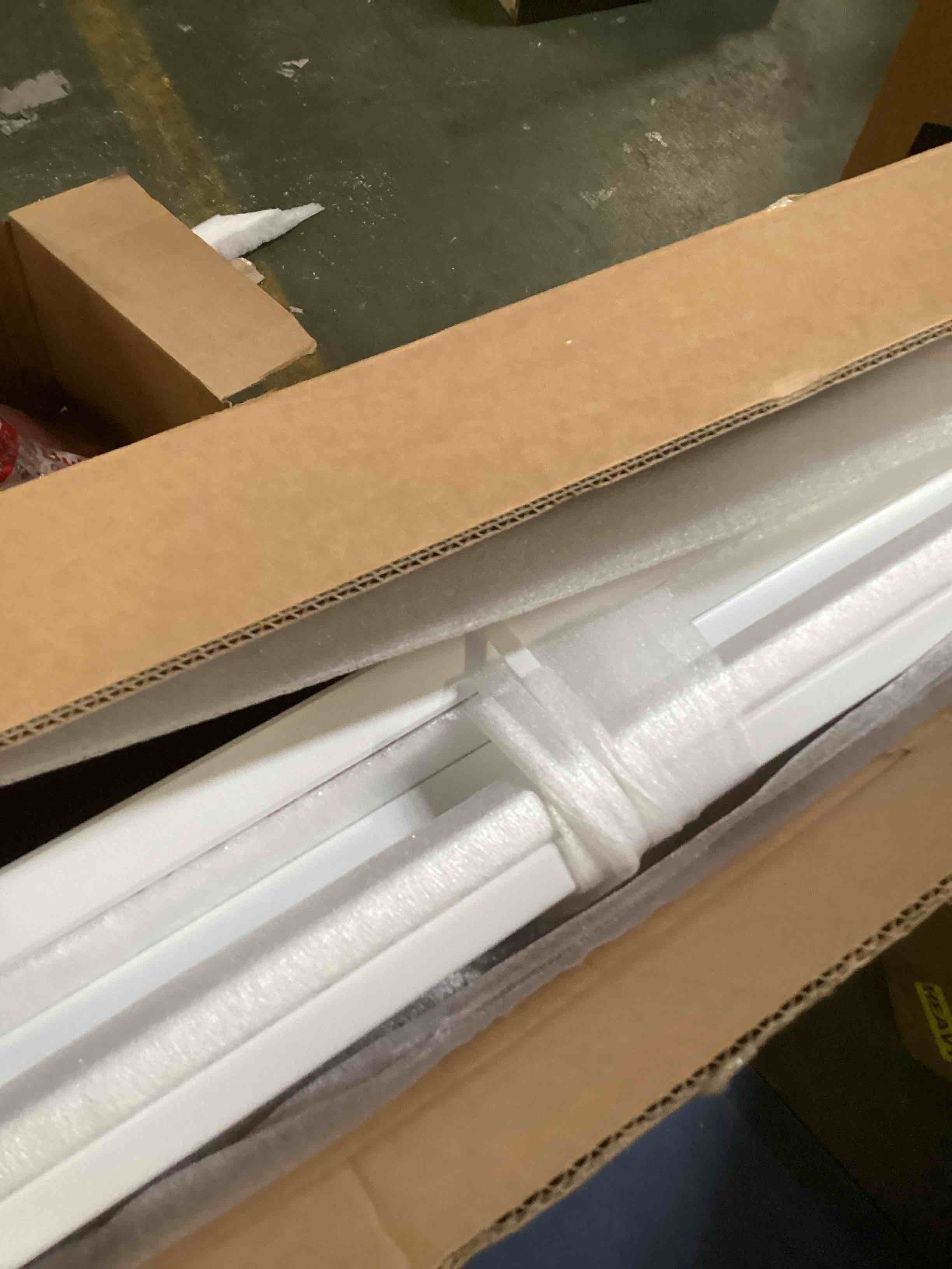 https://s3.amazonaws.com/lotting-images-prod/bidfta/PPE3488762_1747855340340.jpeg