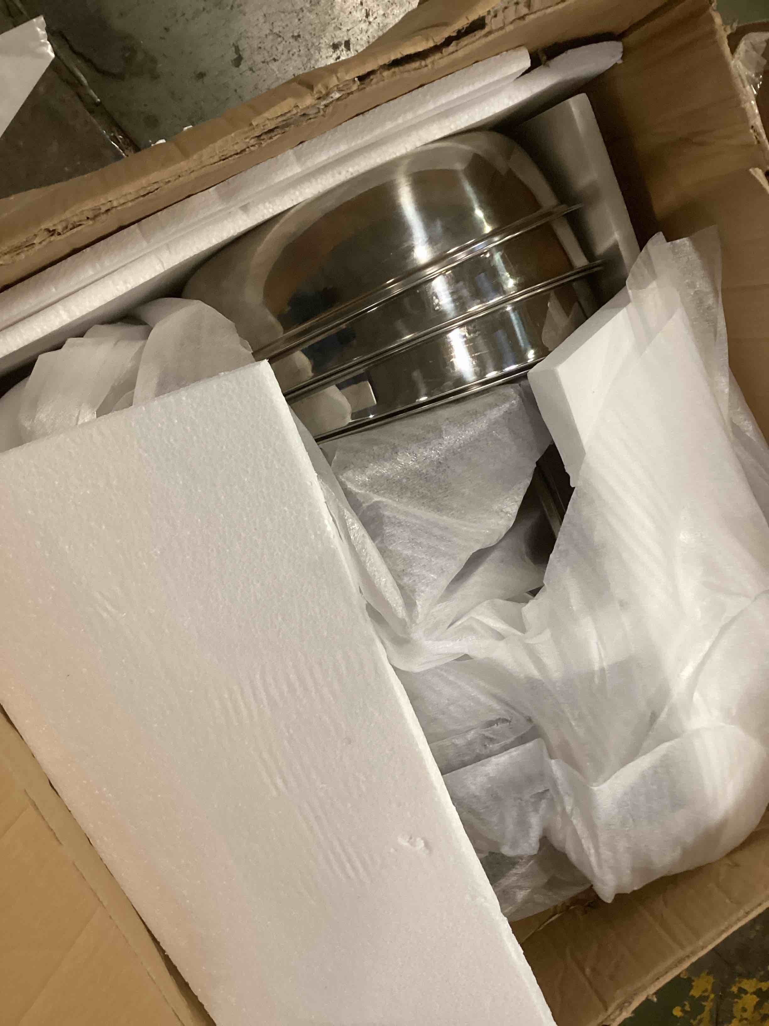 https://s3.amazonaws.com/lotting-images-prod/bidfta/PPE3489920_1748885154709.jpeg