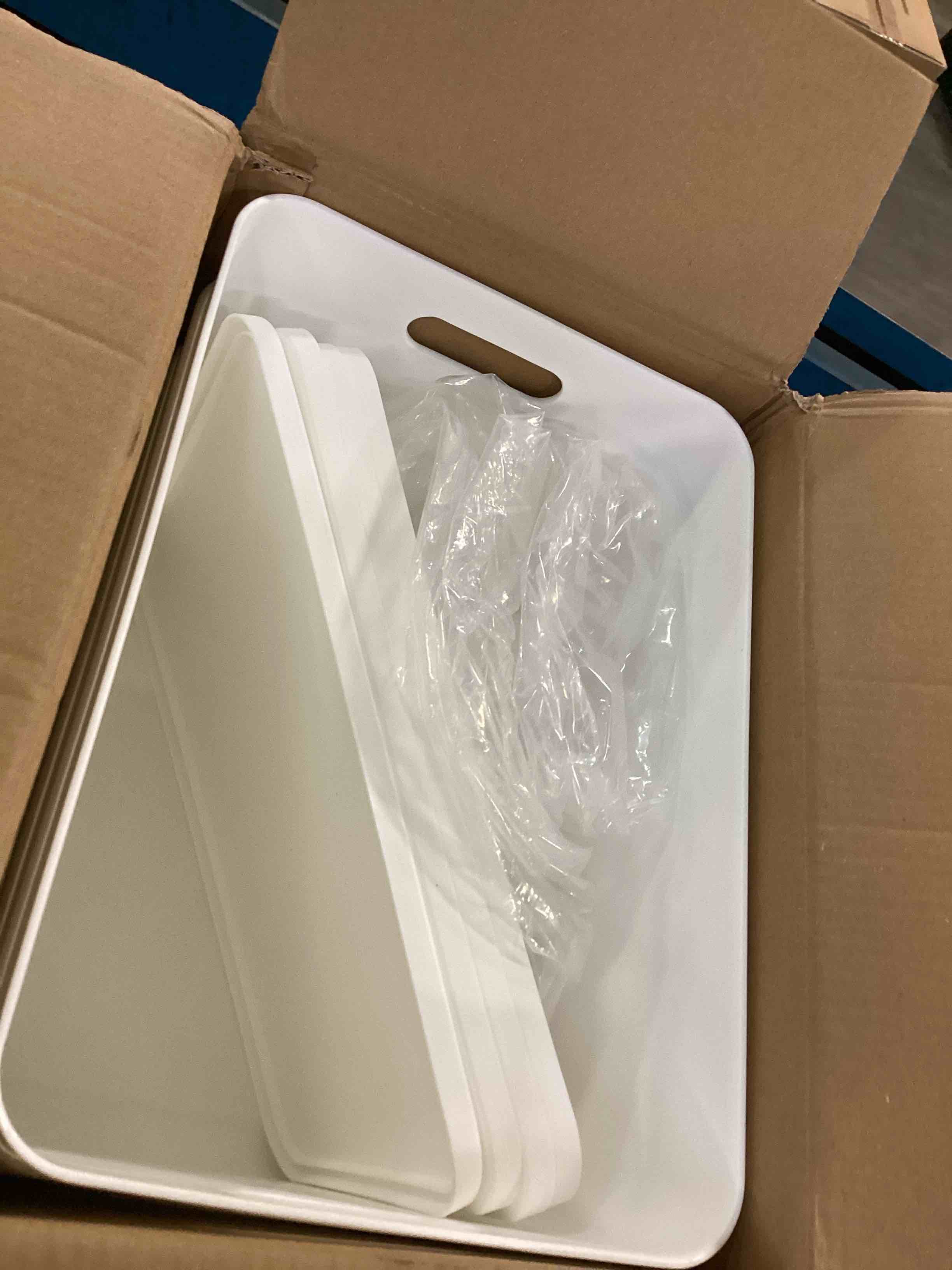 https://s3.amazonaws.com/lotting-images-prod/bidfta/PPE3490251_1746448716484.jpeg
