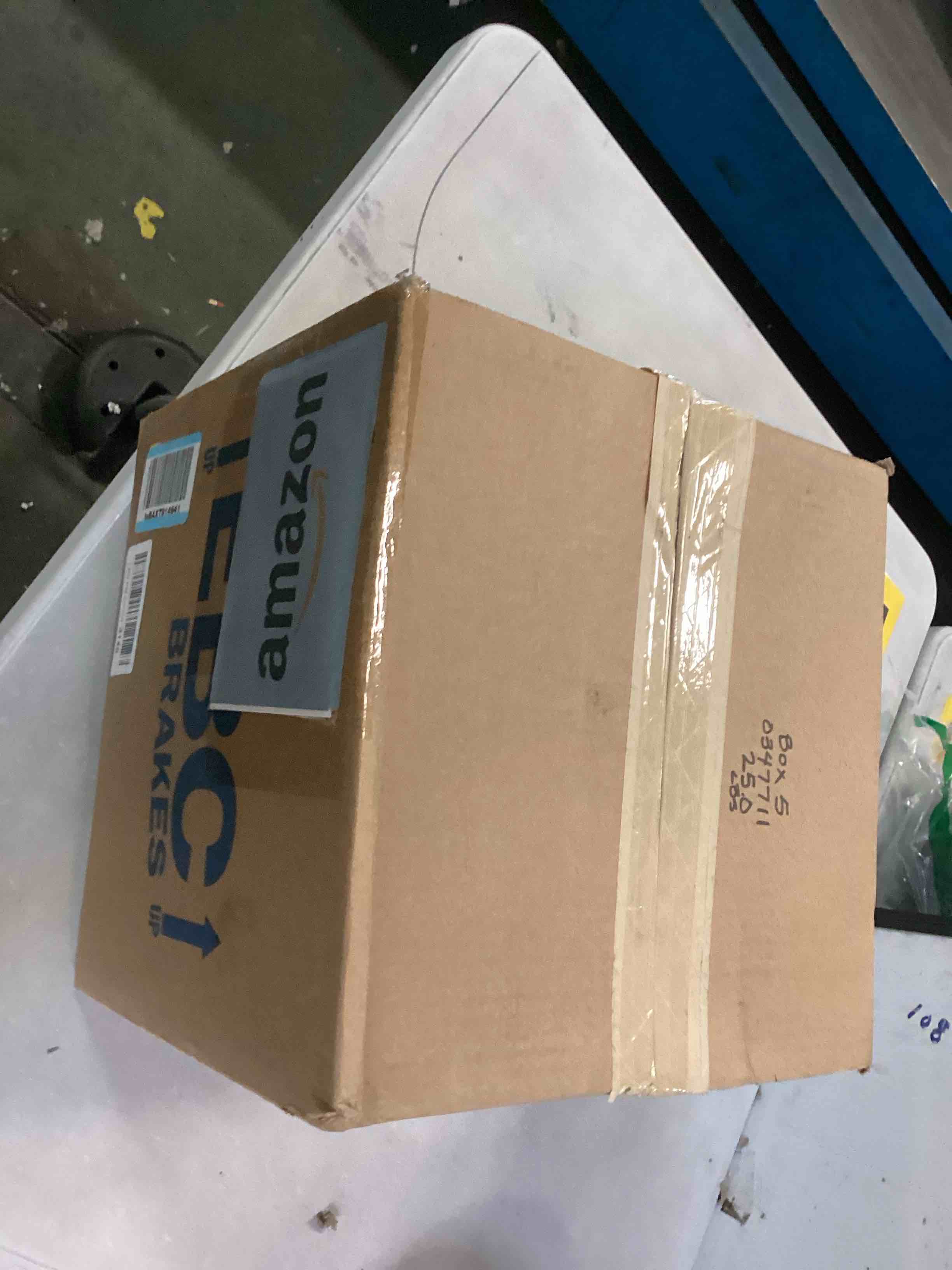 https://s3.amazonaws.com/lotting-images-prod/bidfta/PPE3490333_1746457162761.jpeg