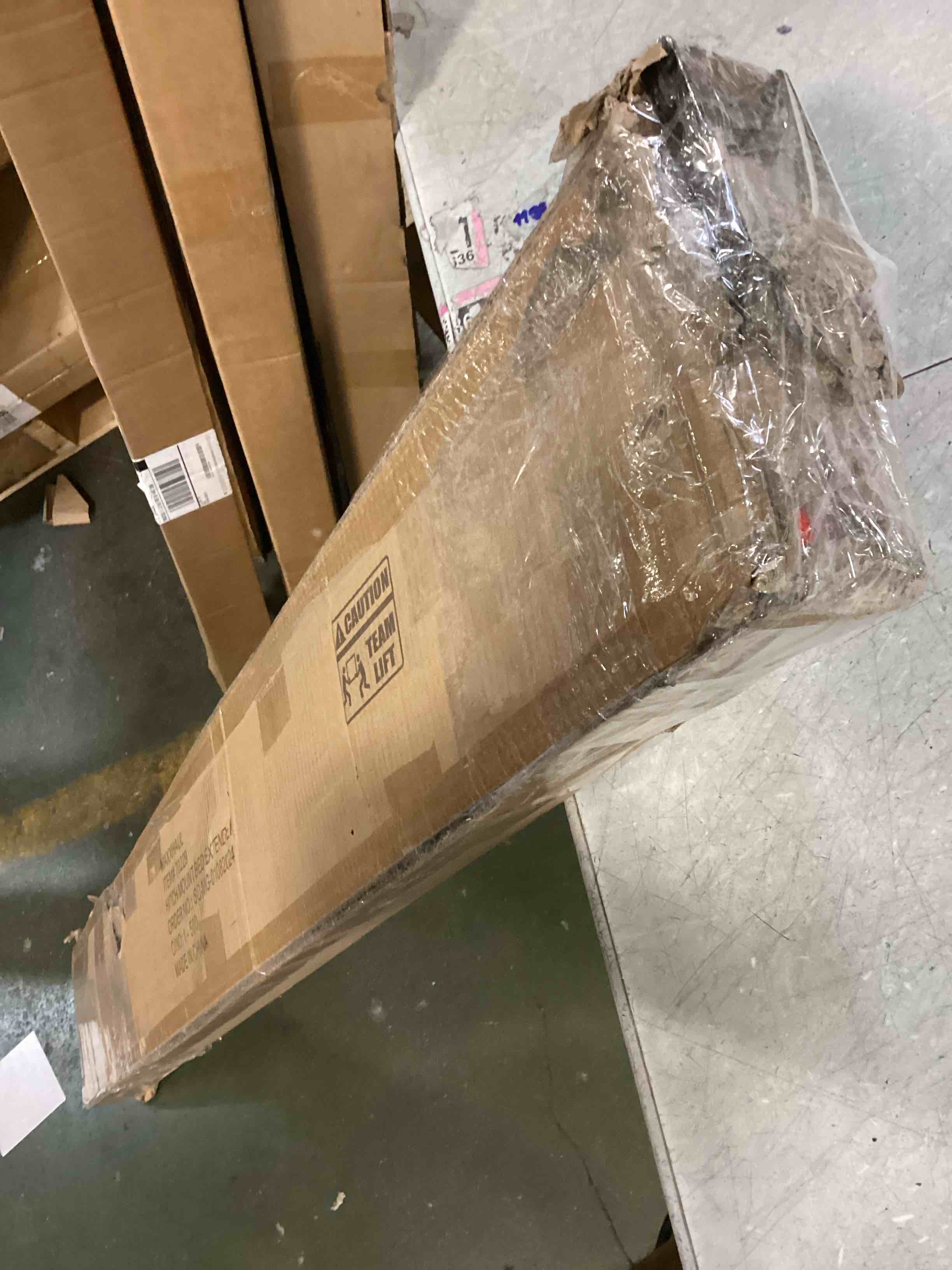 https://s3.amazonaws.com/lotting-images-prod/bidfta/PPE3490560_1746542432302.jpeg