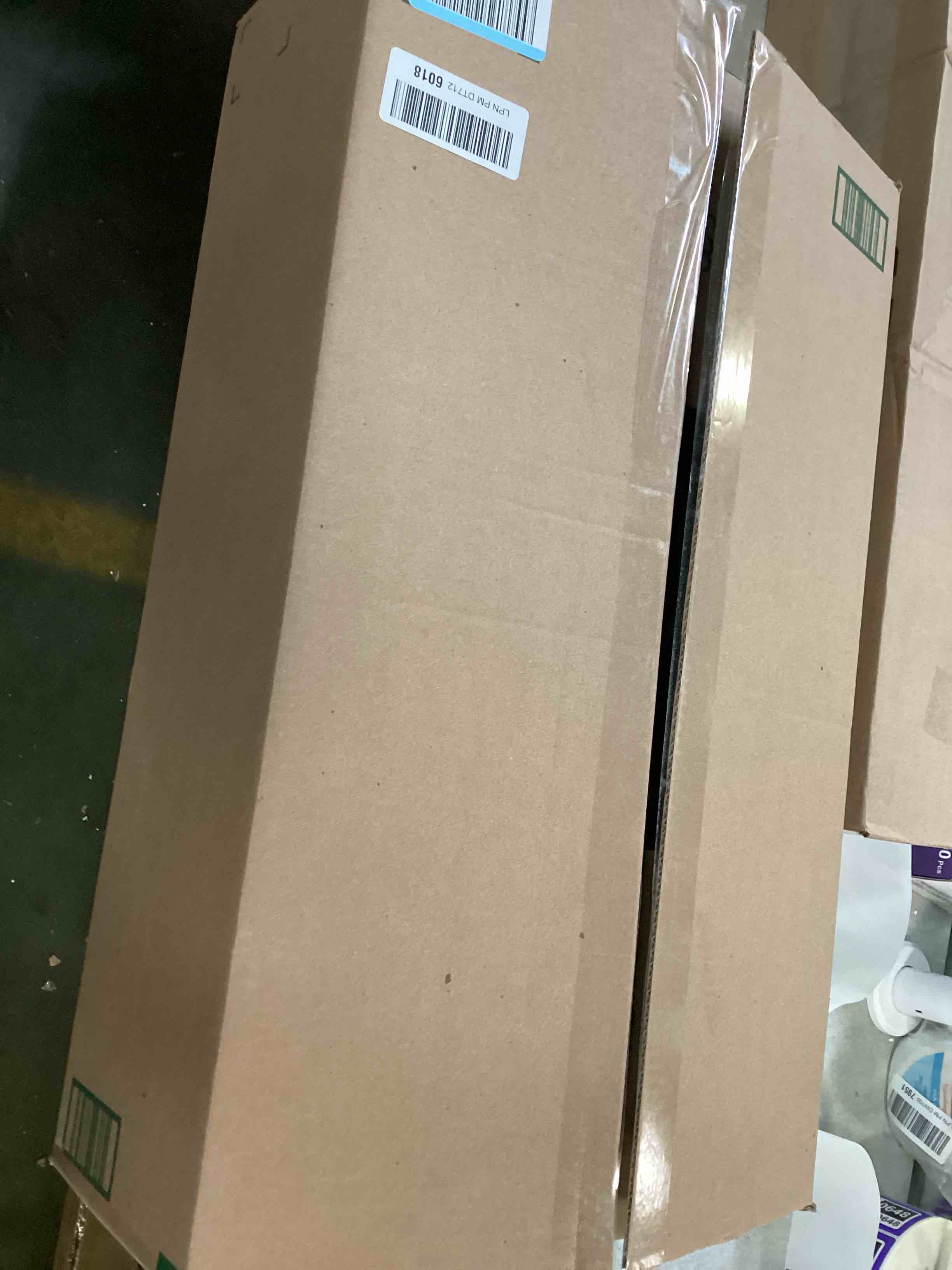 https://s3.amazonaws.com/lotting-images-prod/bidfta/PPE3490640_1746552867775.jpeg