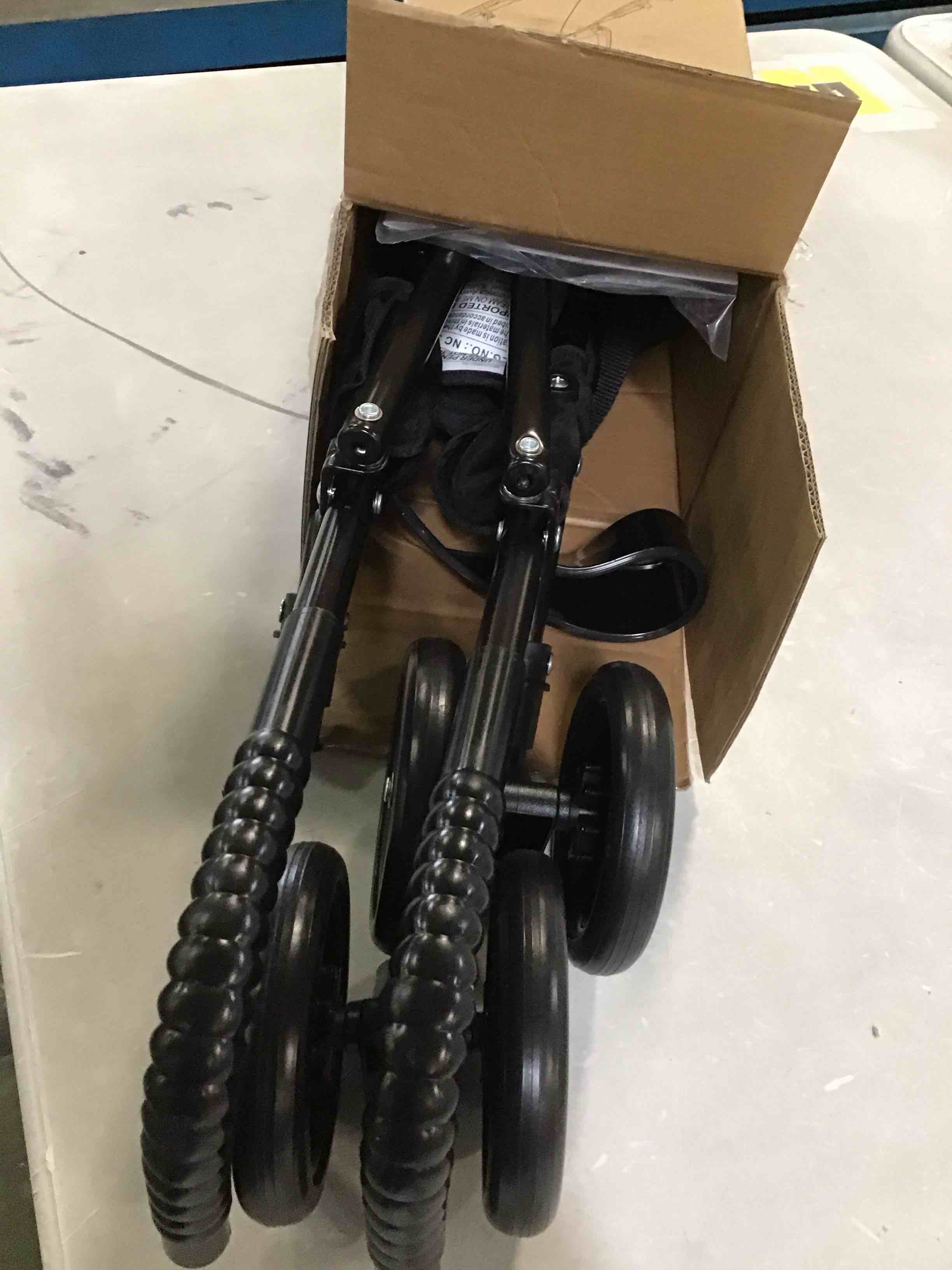 https://s3.amazonaws.com/lotting-images-prod/bidfta/PPE3490915_1746646037569.jpeg