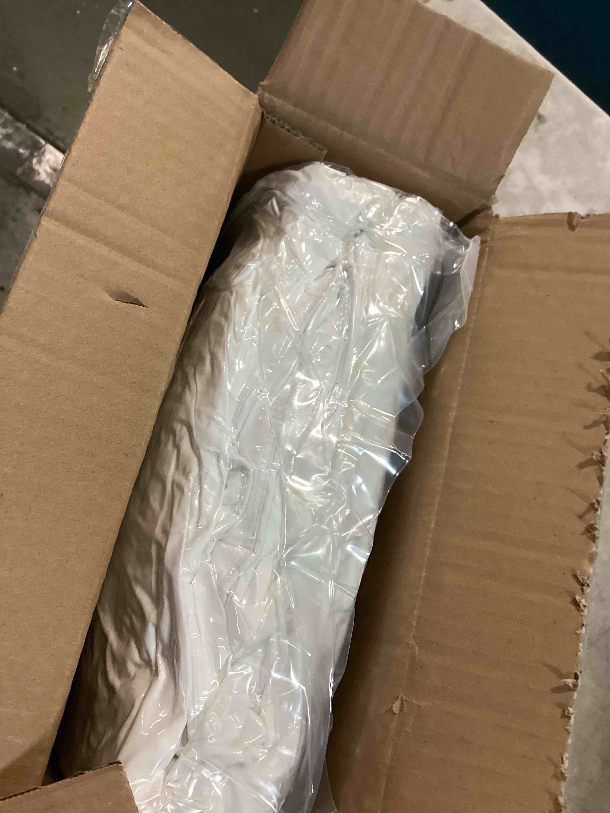 https://s3.amazonaws.com/lotting-images-prod/bidfta/PPE3491139_1746726002240.jpeg