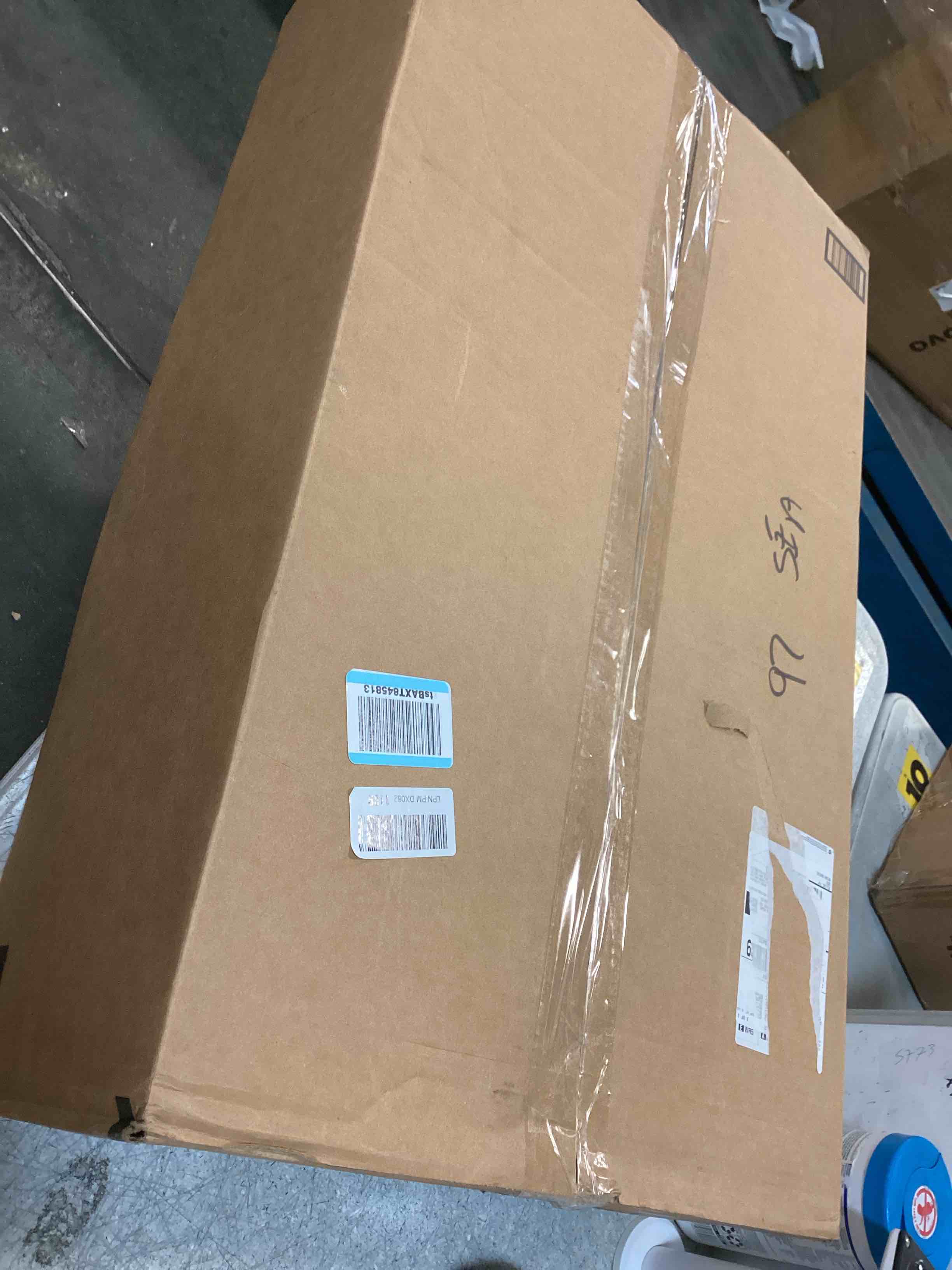 https://s3.amazonaws.com/lotting-images-prod/bidfta/PPE3491500_1747060147794.jpeg
