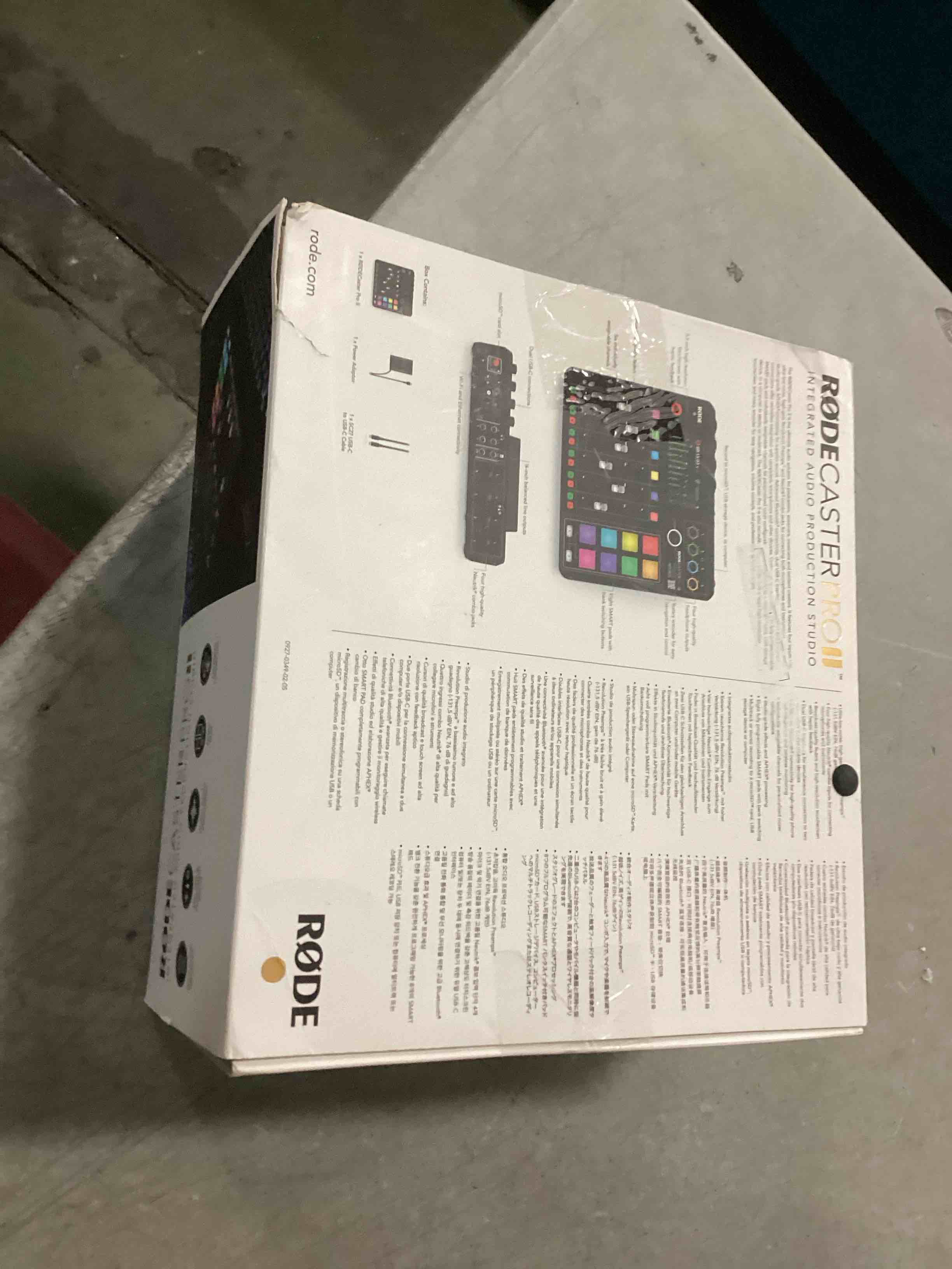 https://s3.amazonaws.com/lotting-images-prod/bidfta/PPE3492197_1747397752992.jpeg