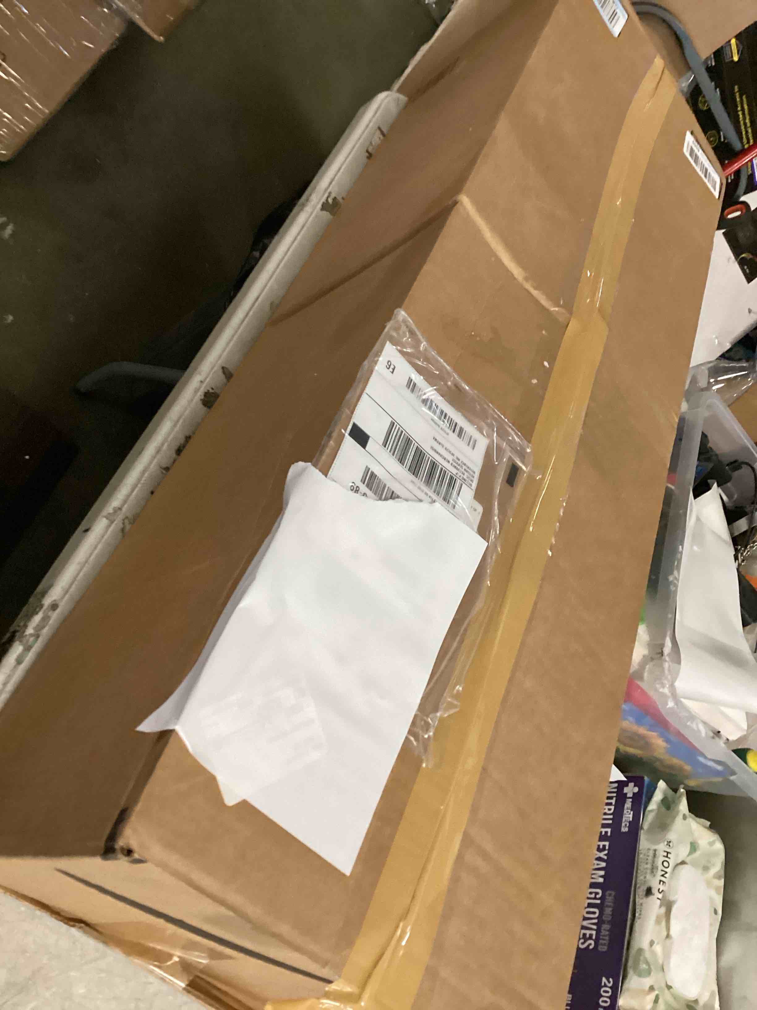 https://s3.amazonaws.com/lotting-images-prod/bidfta/PPE3492456_1747657028203.jpeg