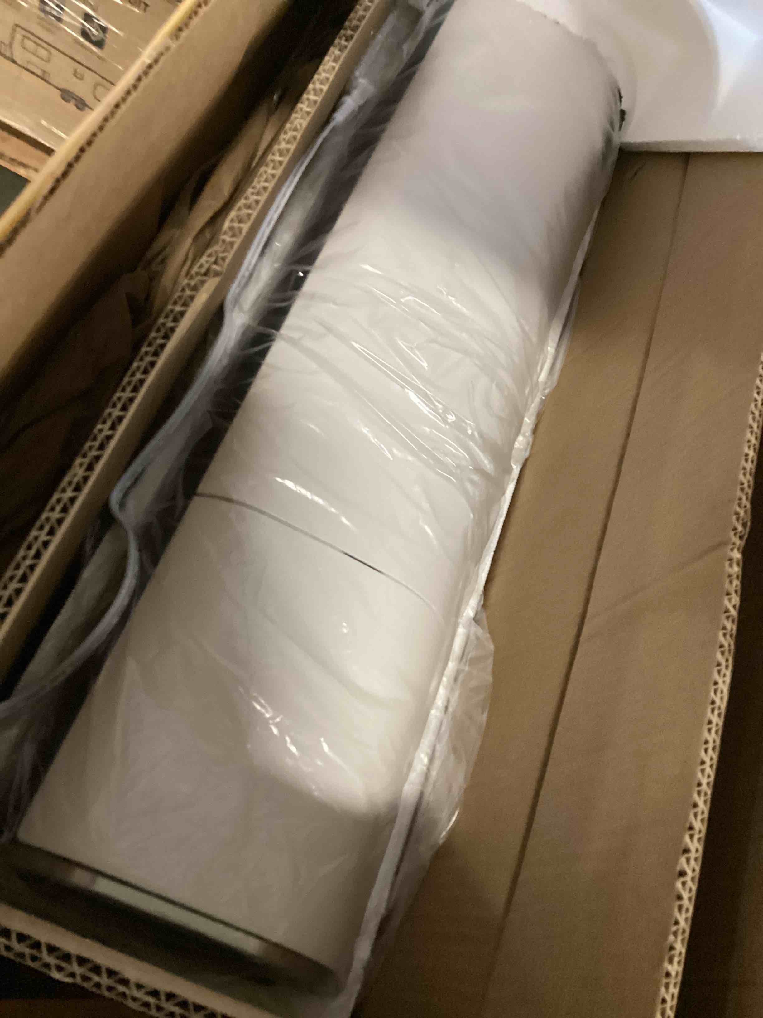 https://s3.amazonaws.com/lotting-images-prod/bidfta/PPE3492456_1747657045967.jpeg