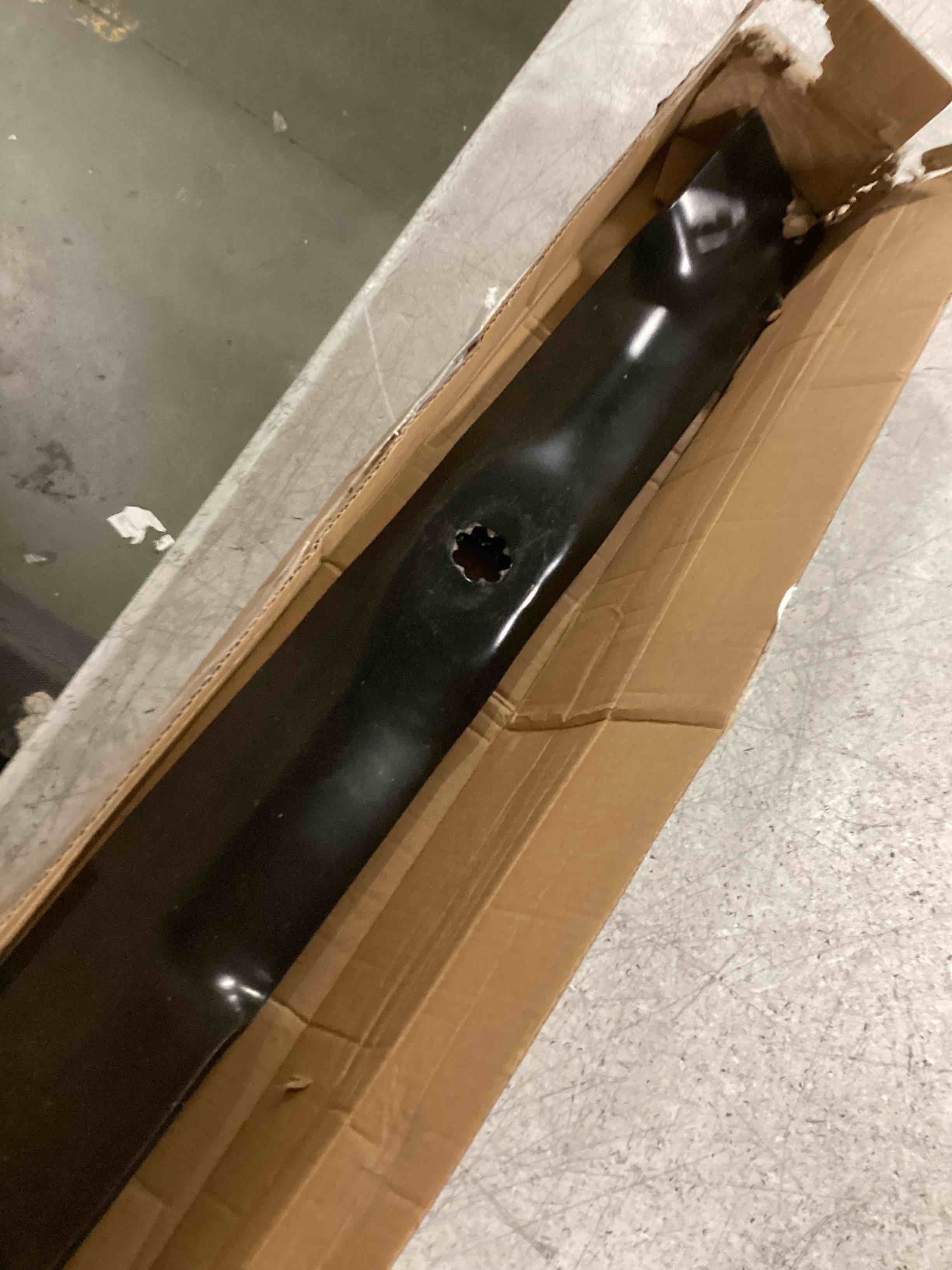 https://s3.amazonaws.com/lotting-images-prod/bidfta/PPE3492765_1747751929194.jpeg