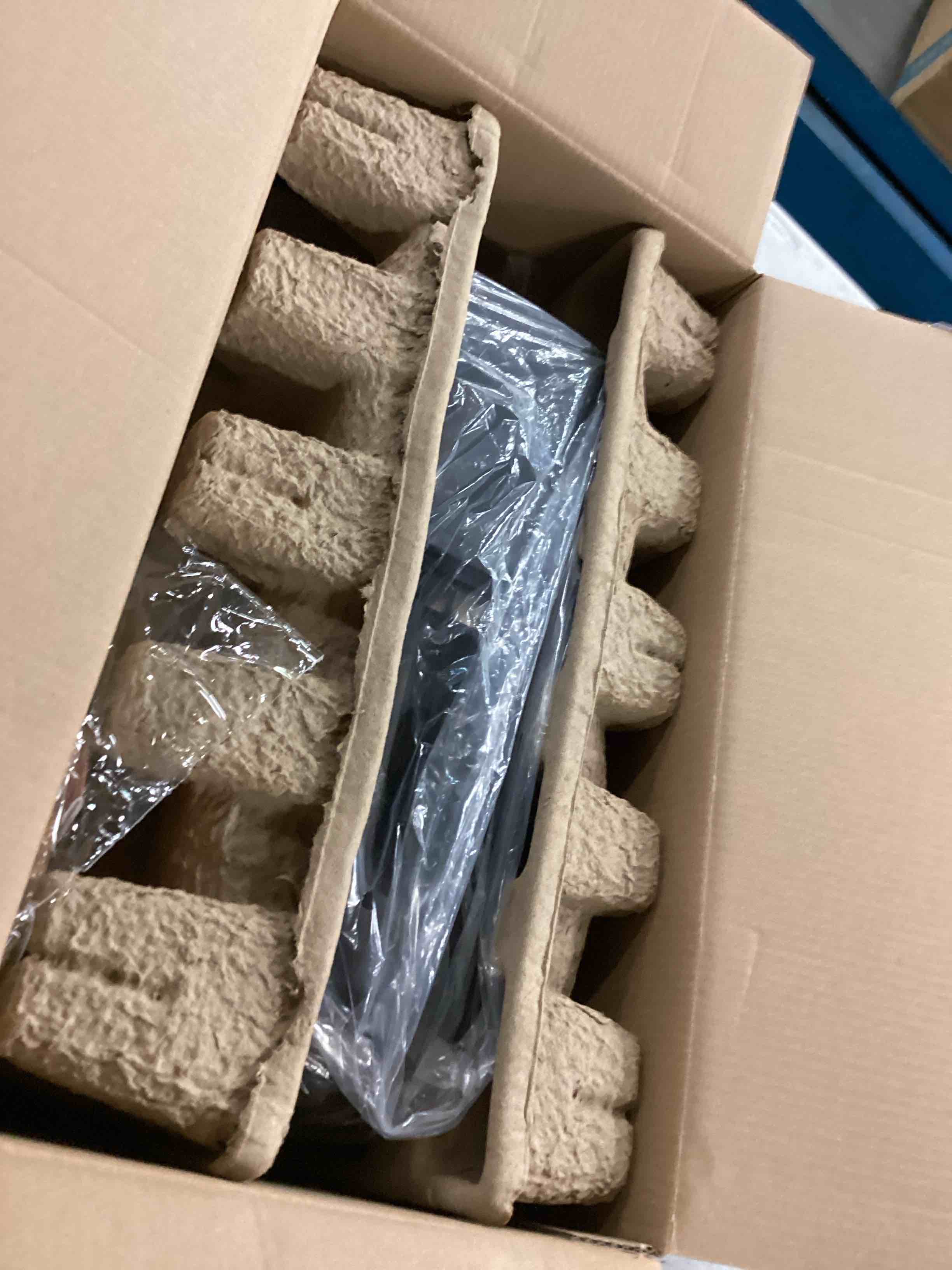 https://s3.amazonaws.com/lotting-images-prod/bidfta/PPE3492854_1747762764489.jpeg