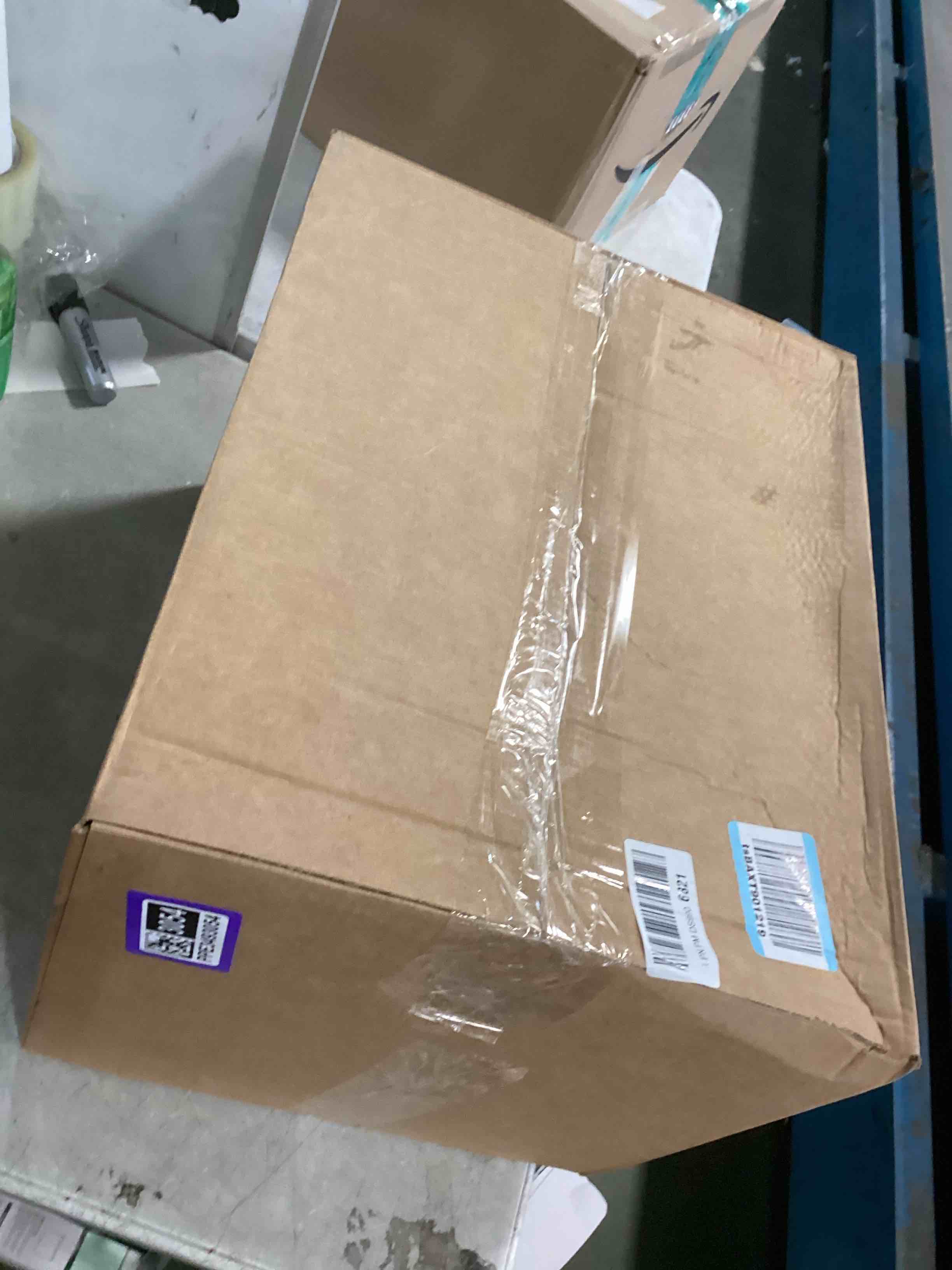 https://s3.amazonaws.com/lotting-images-prod/bidfta/PPE3493054_1746455967611.jpeg