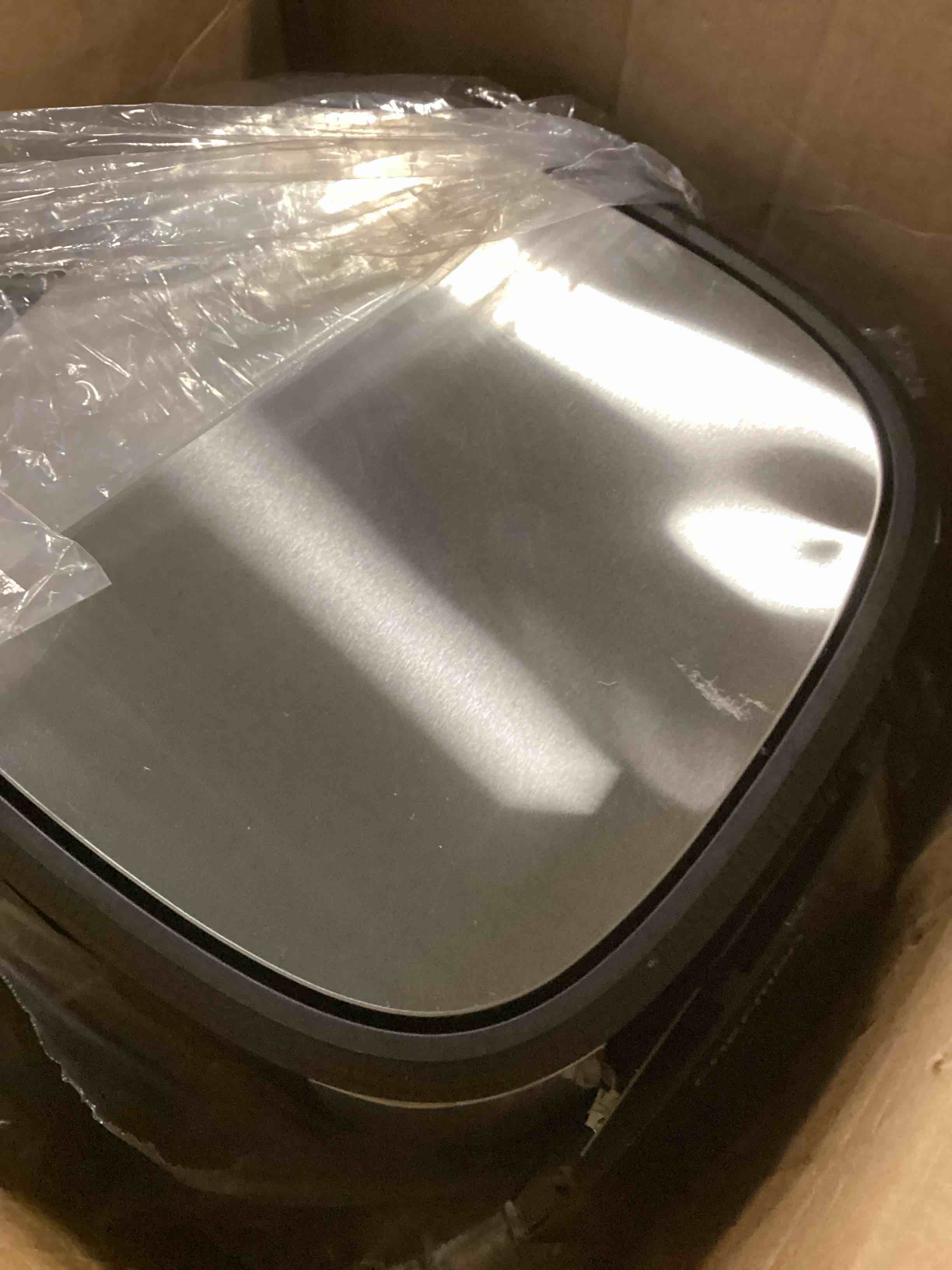 https://s3.amazonaws.com/lotting-images-prod/bidfta/PPE3493076_1746462820957.jpeg
