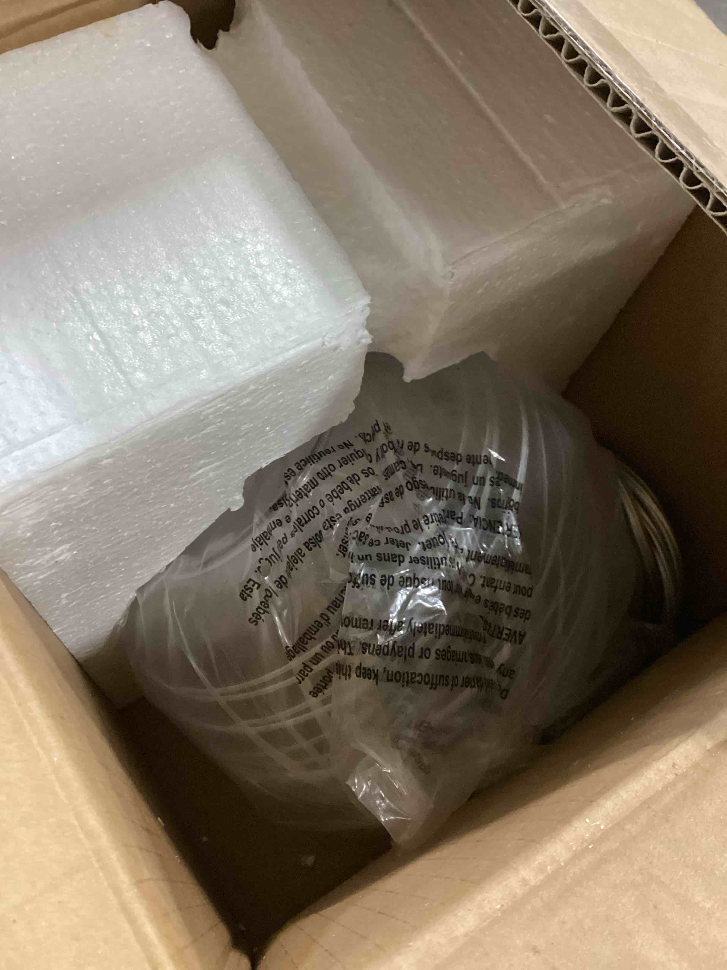 https://s3.amazonaws.com/lotting-images-prod/bidfta/PPE3493325_1746545582366.jpeg