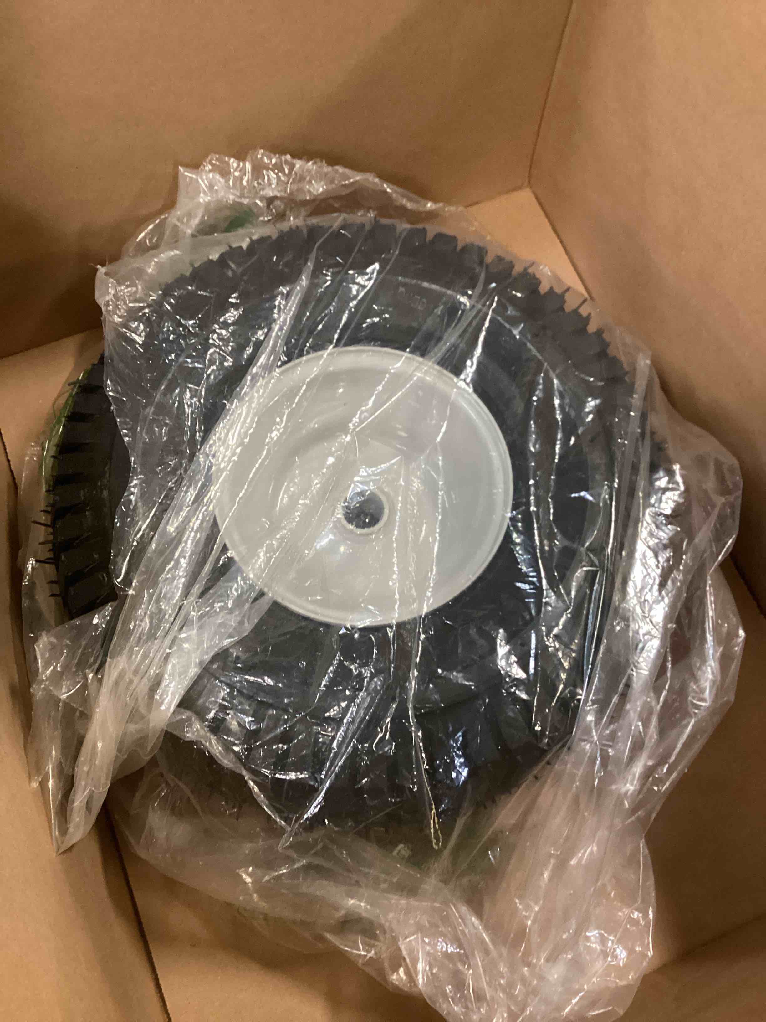 https://s3.amazonaws.com/lotting-images-prod/bidfta/PPE3493462_1746620029272.jpeg