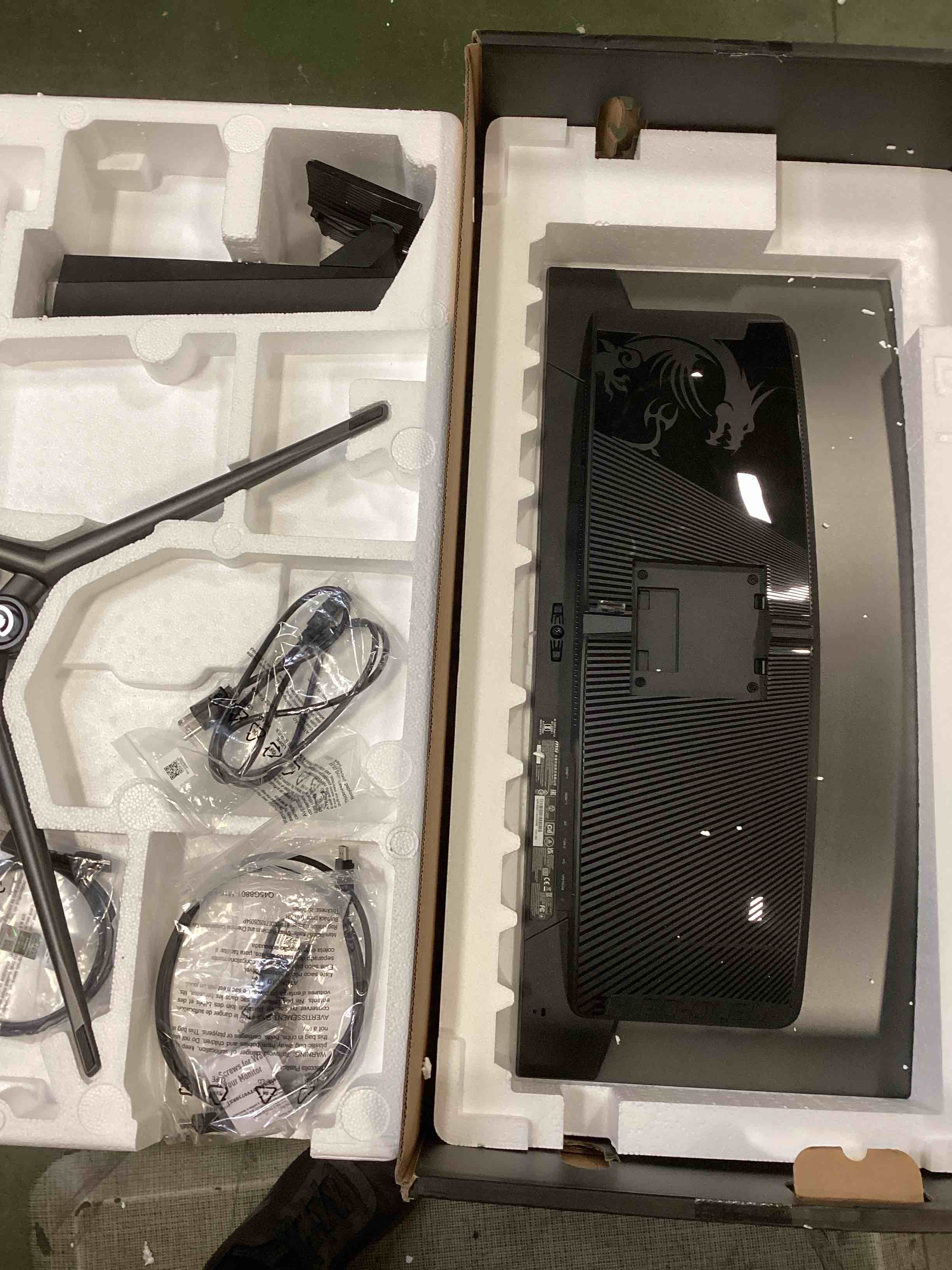 https://s3.amazonaws.com/lotting-images-prod/bidfta/PPE3493887_1746733068935.jpeg