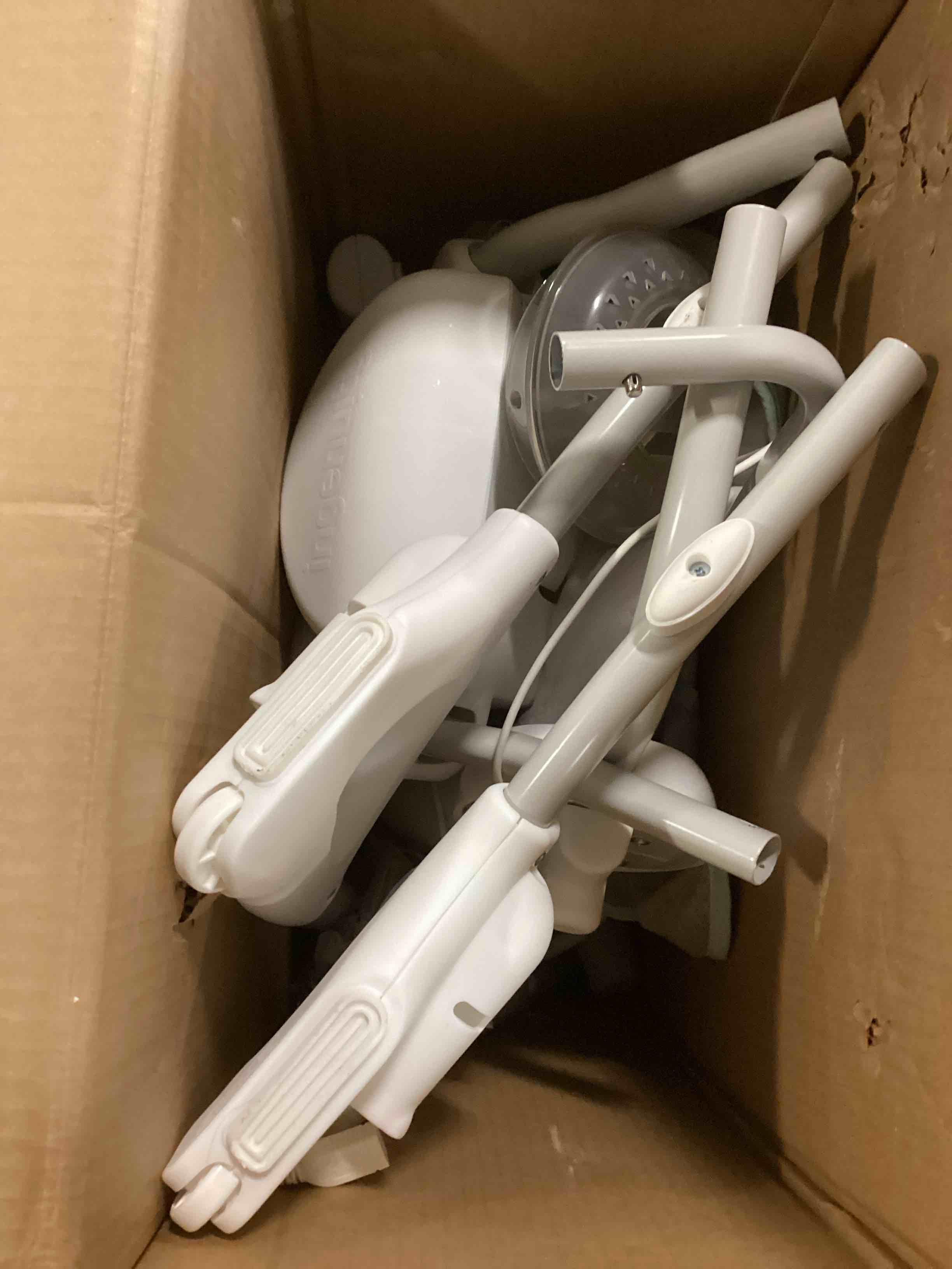 https://s3.amazonaws.com/lotting-images-prod/bidfta/PPE3493994_1746803244797.jpeg