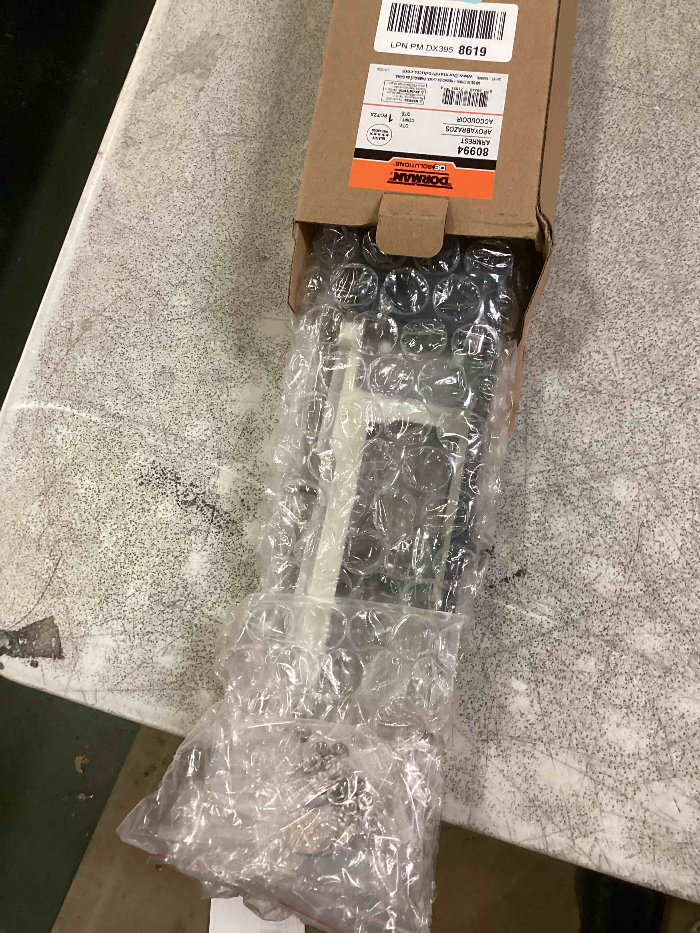 https://s3.amazonaws.com/lotting-images-prod/bidfta/PPE3494098_1747159499188.jpeg
