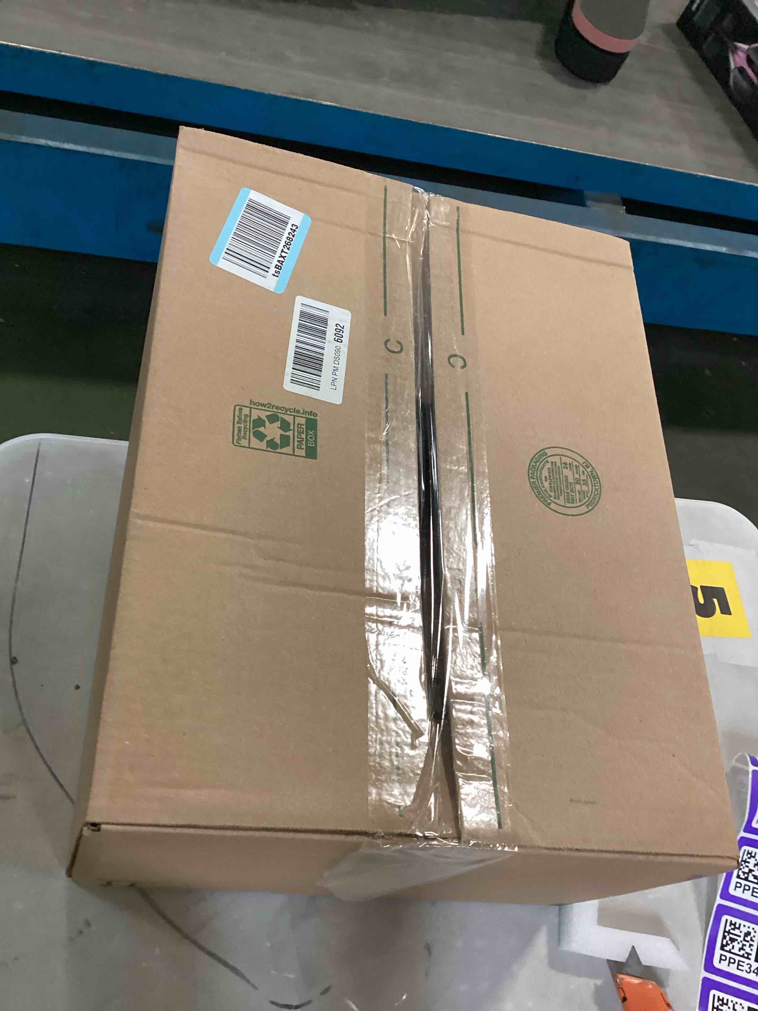 https://s3.amazonaws.com/lotting-images-prod/bidfta/PPE3494582_1747317002875.jpeg