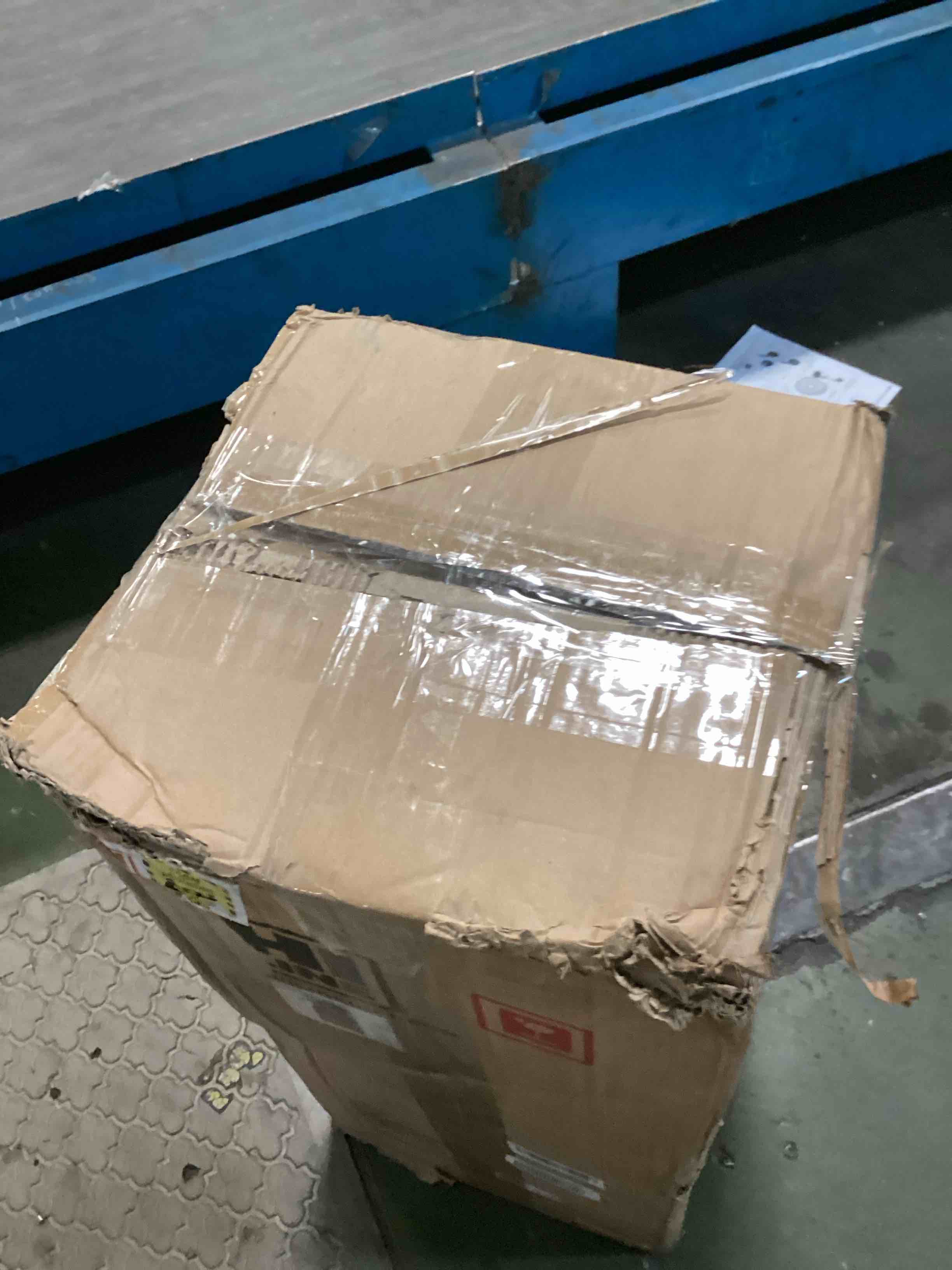 https://s3.amazonaws.com/lotting-images-prod/bidfta/PPE3494883_1747408252859.jpeg
