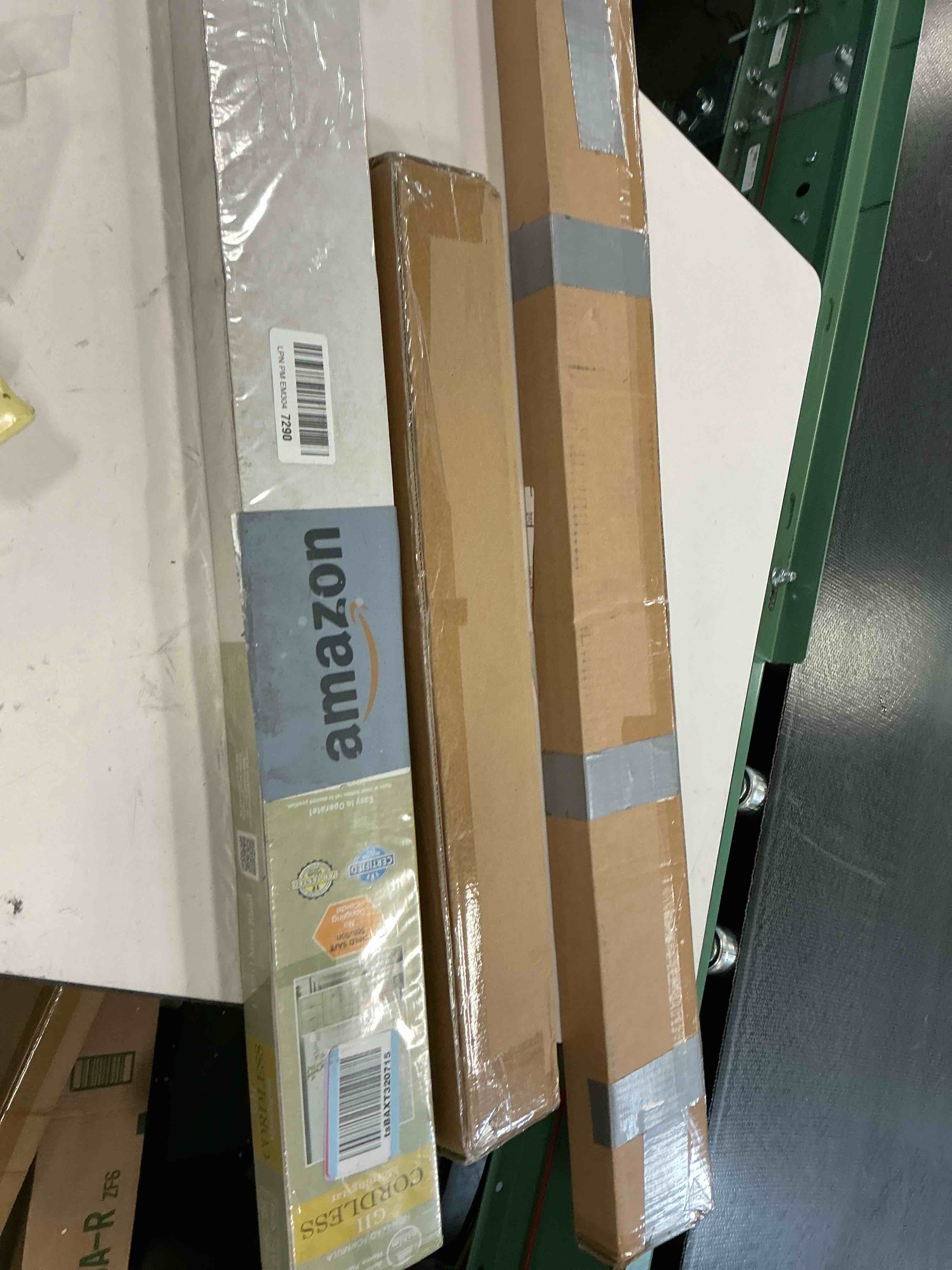 https://s3.amazonaws.com/lotting-images-prod/bidfta/PPE3535211_1755547257705.jpeg