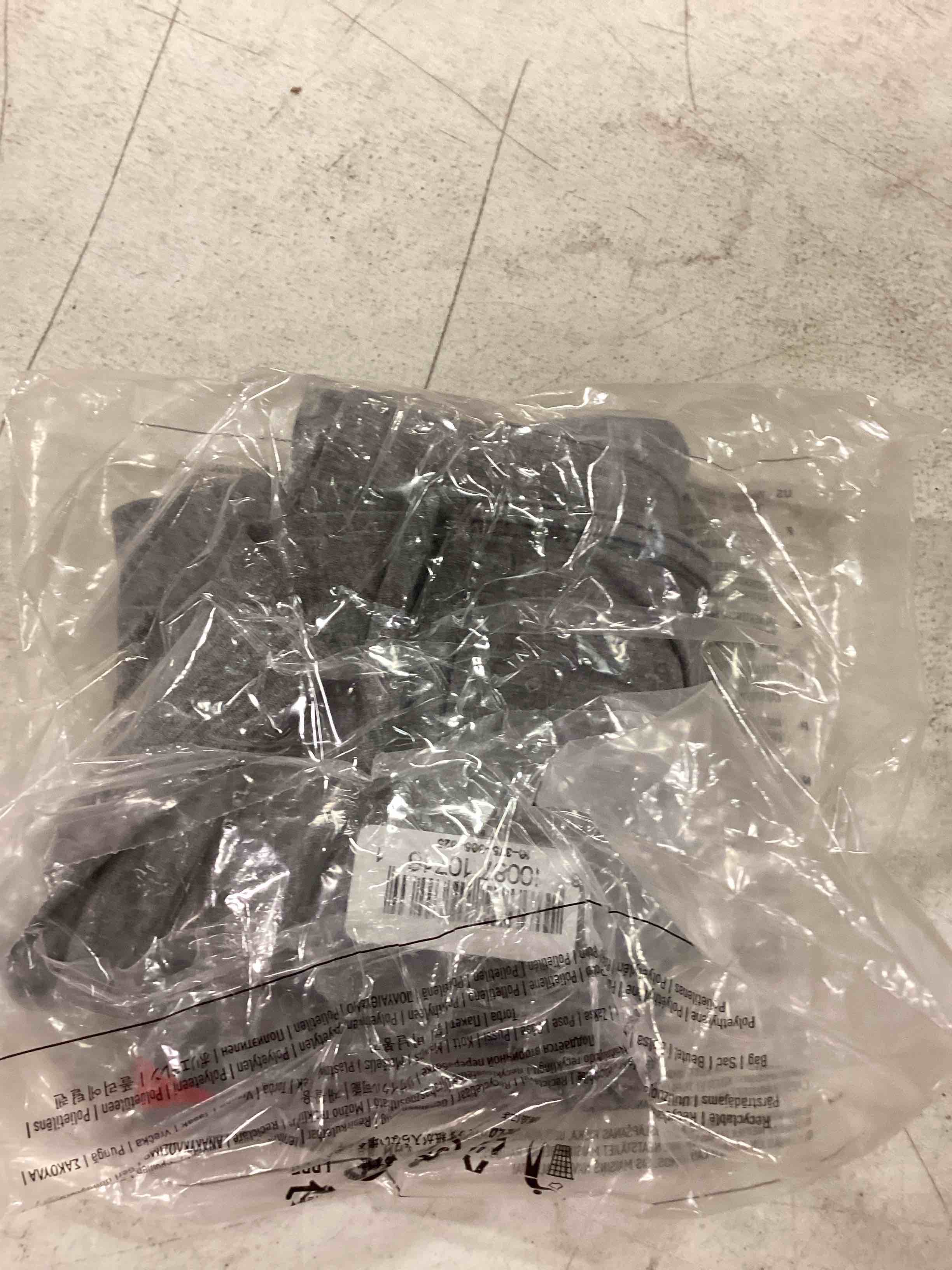 https://s3.amazonaws.com/lotting-images-prod/bidfta/PPE3546477_1753202797949.jpeg