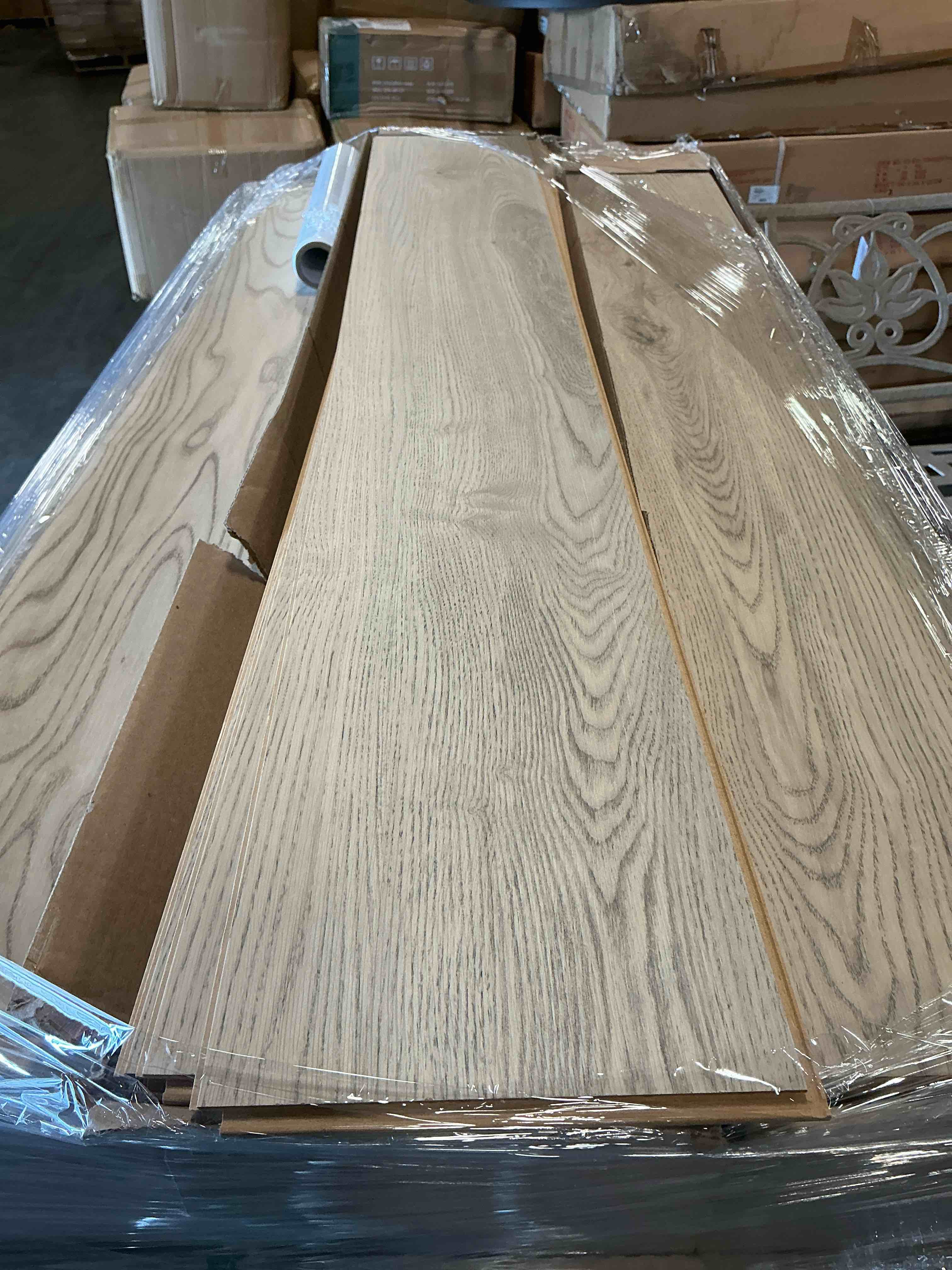 1,237.03 sq ft 7.5 x 50.75 7mm laminate flooring your bid per sq ft 