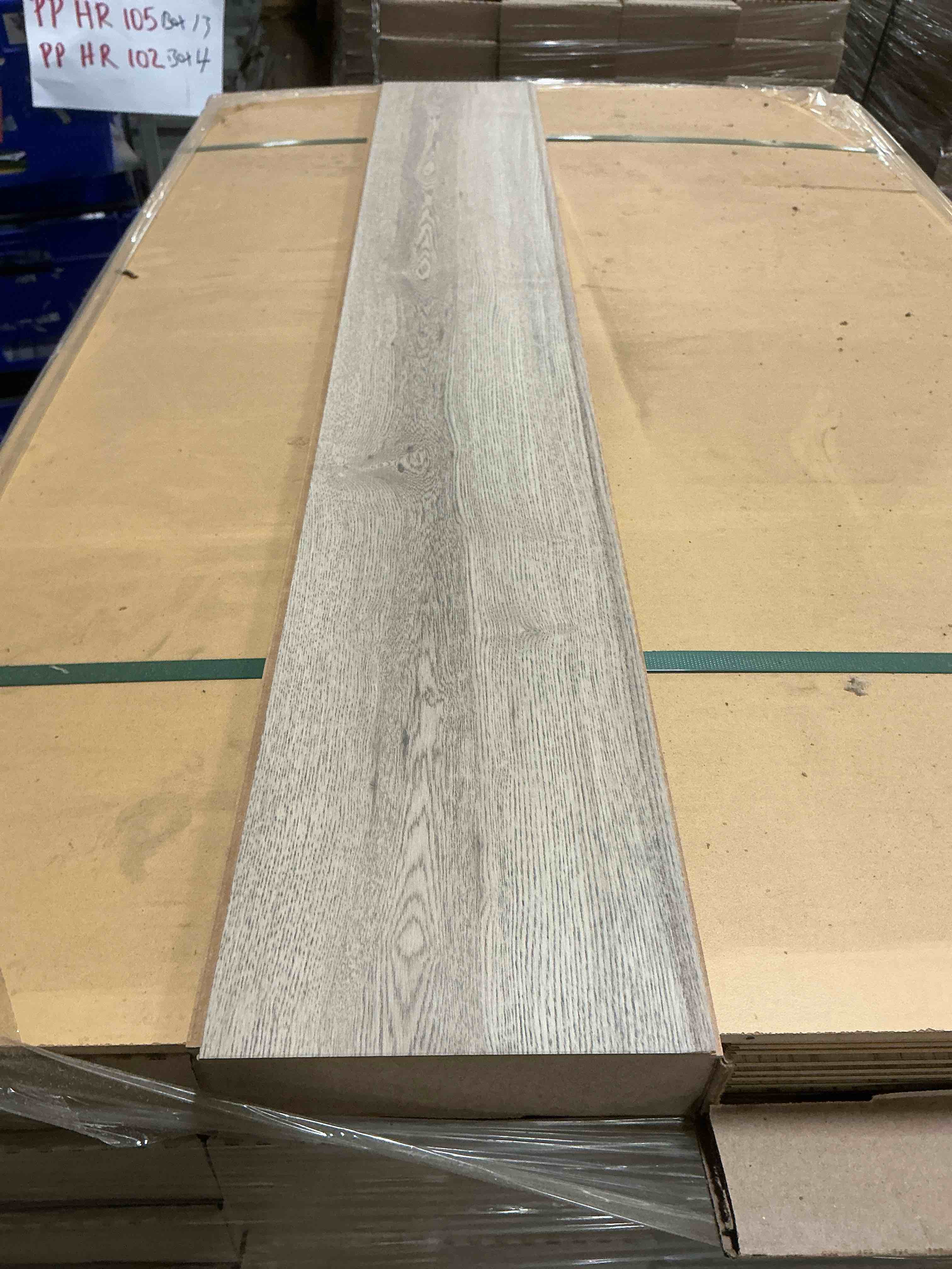 1,237.03 sq ft 7.5 x 50.75 7mm laminate flooring your bid per sq ft 