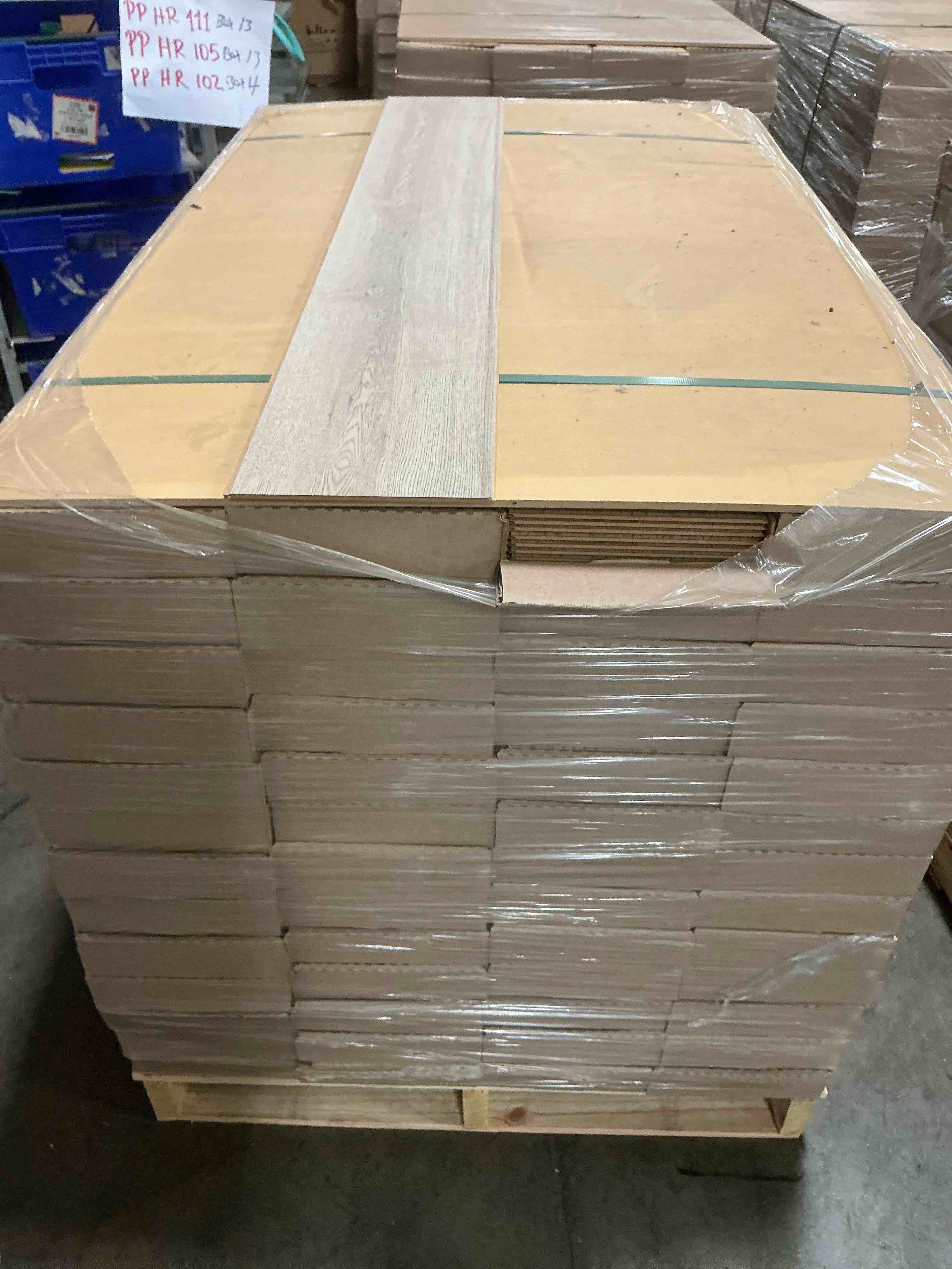https://s3.amazonaws.com/lotting-images-prod/bidfta/PPE3561987_1752776610143.jpeg