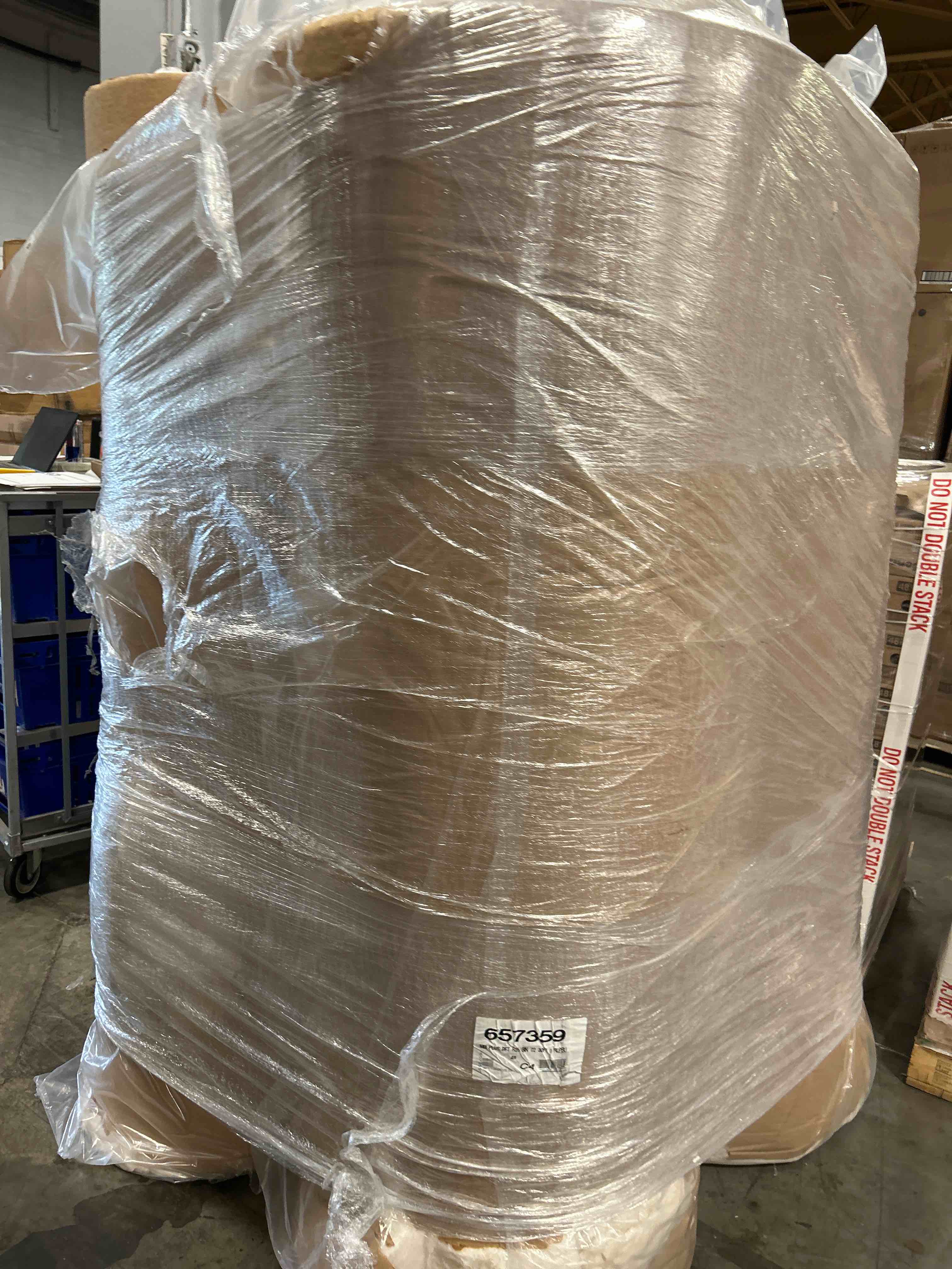 https://s3.amazonaws.com/lotting-images-prod/bidfta/PPE3566285_1750340455949.jpeg