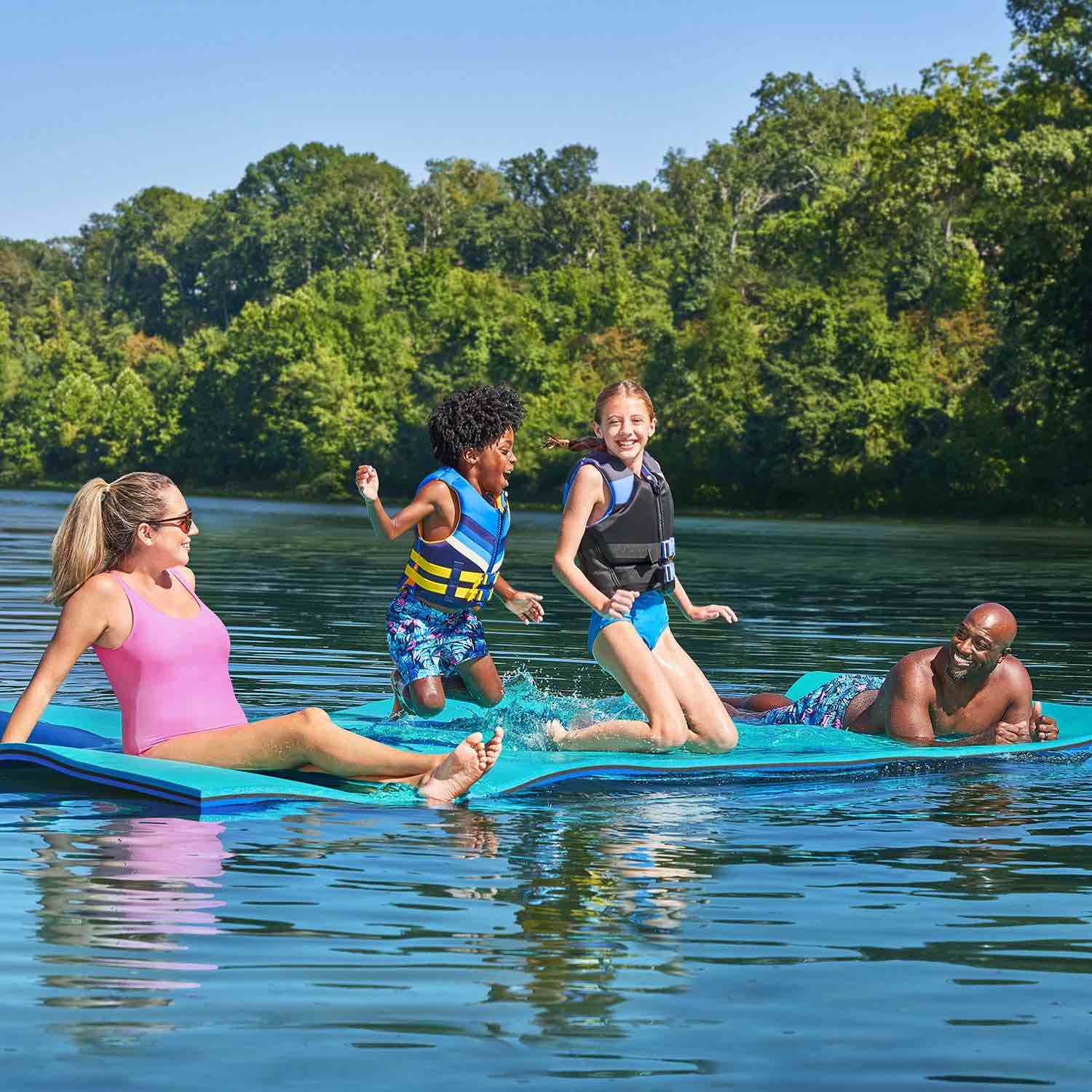 member’s mark foam floating pad, 6' x 15'